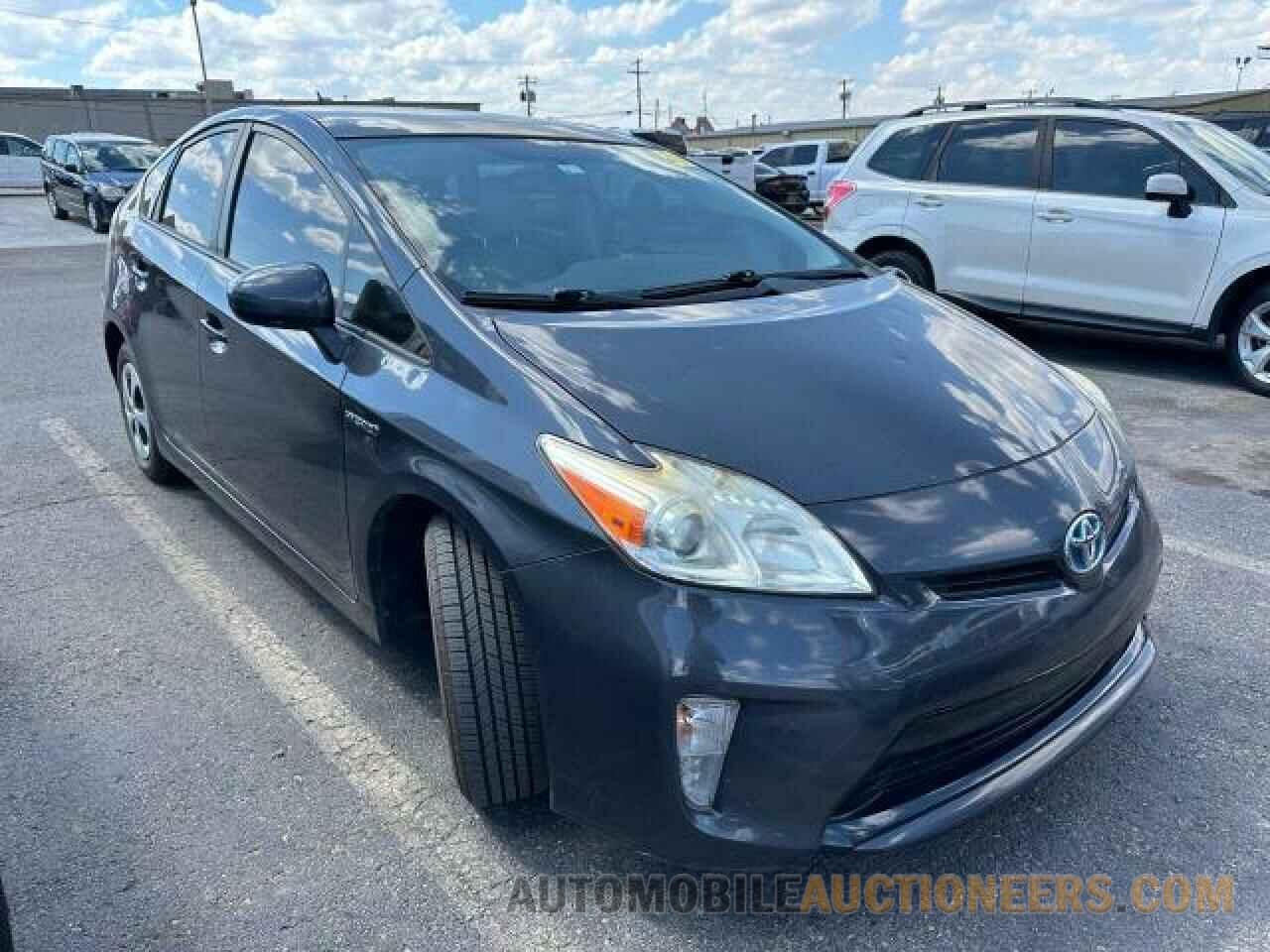 JTDKN3DU4F0408065 TOYOTA PRIUS 2015