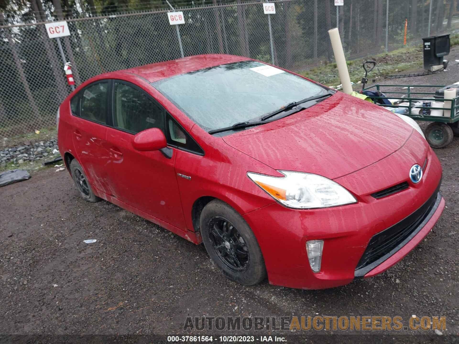 JTDKN3DU4F0418563 TOYOTA PRIUS 2015