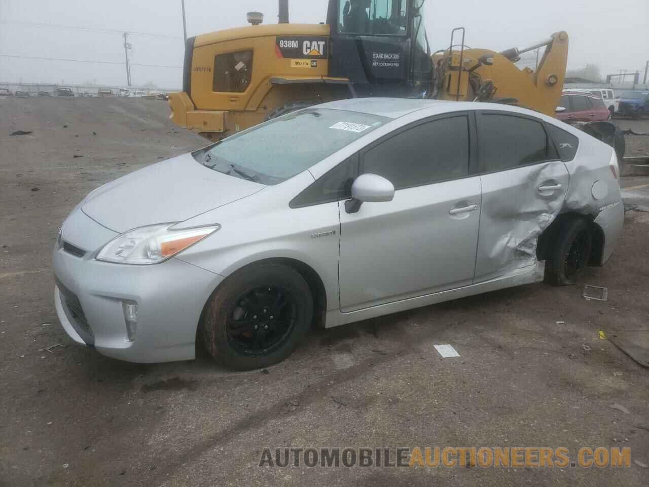 JTDKN3DU4F0420393 TOYOTA PRIUS 2015