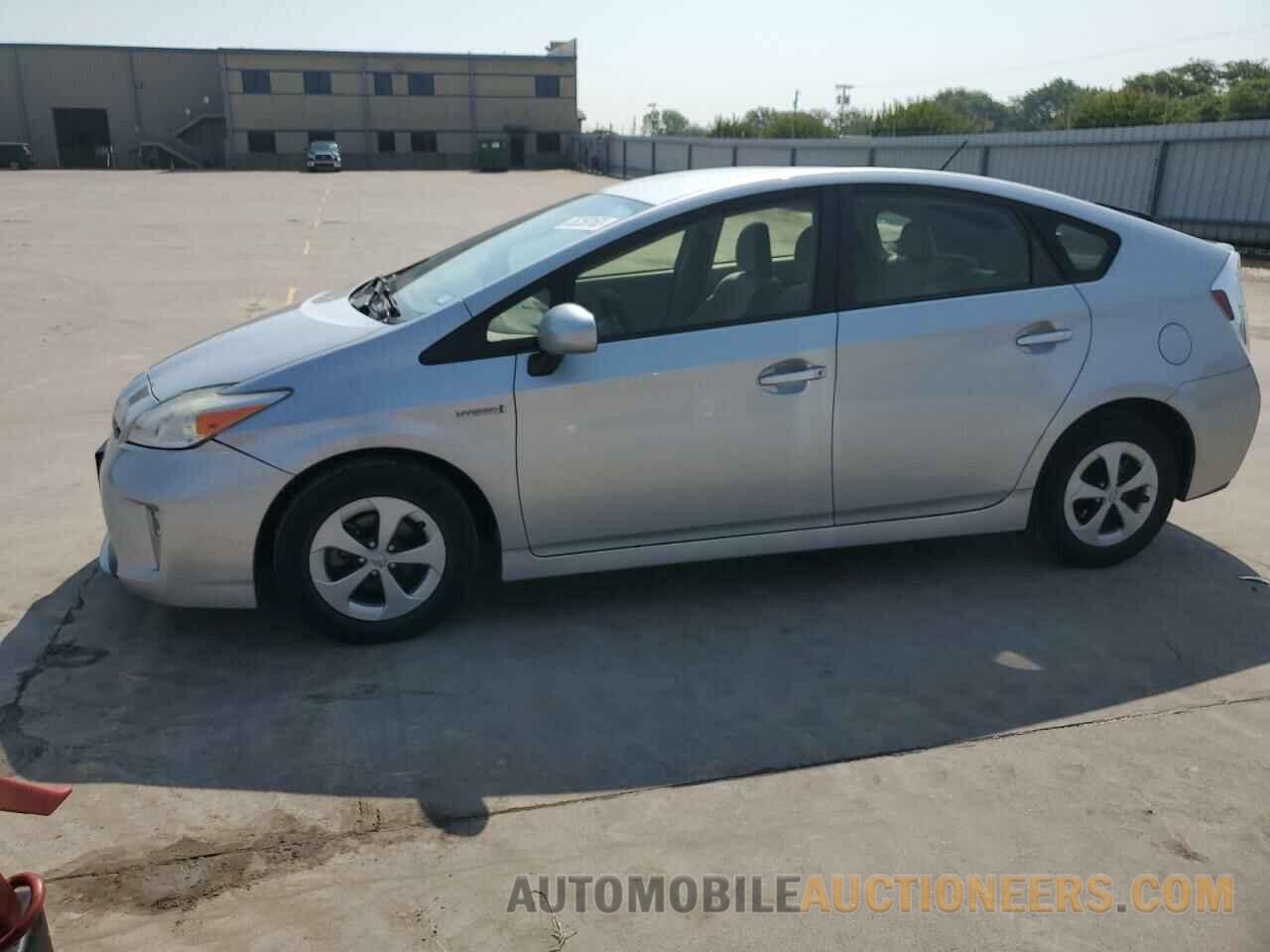 JTDKN3DU4F0422578 TOYOTA PRIUS 2015