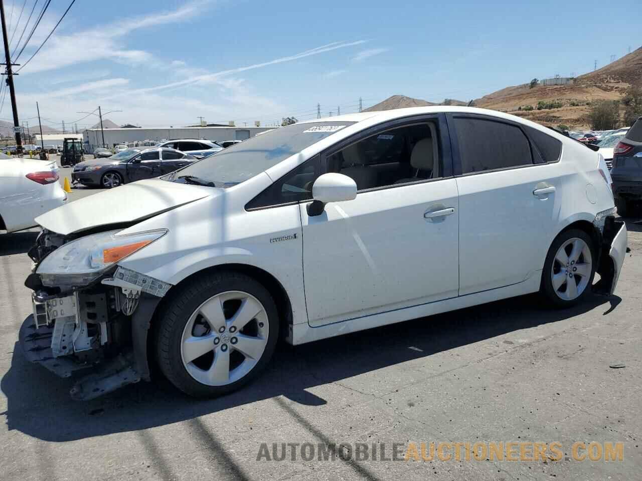 JTDKN3DU4F0428302 TOYOTA PRIUS 2015