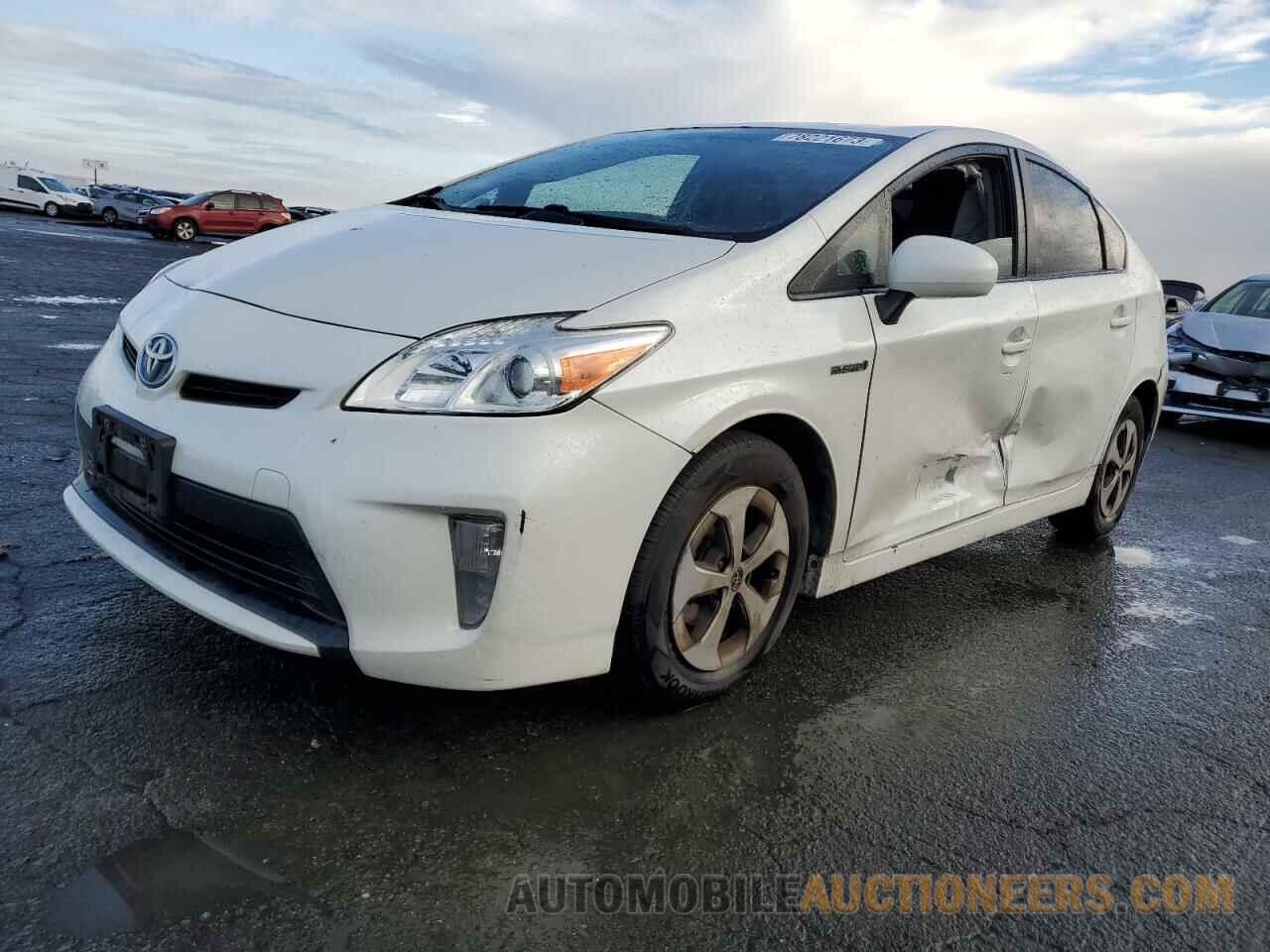 JTDKN3DU4F0431331 TOYOTA PRIUS 2015