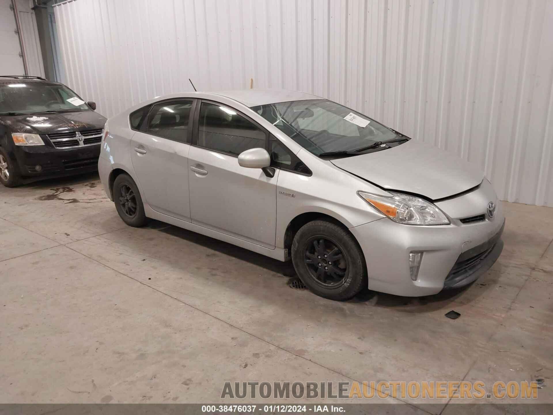 JTDKN3DU4F0432611 TOYOTA PRIUS 2015