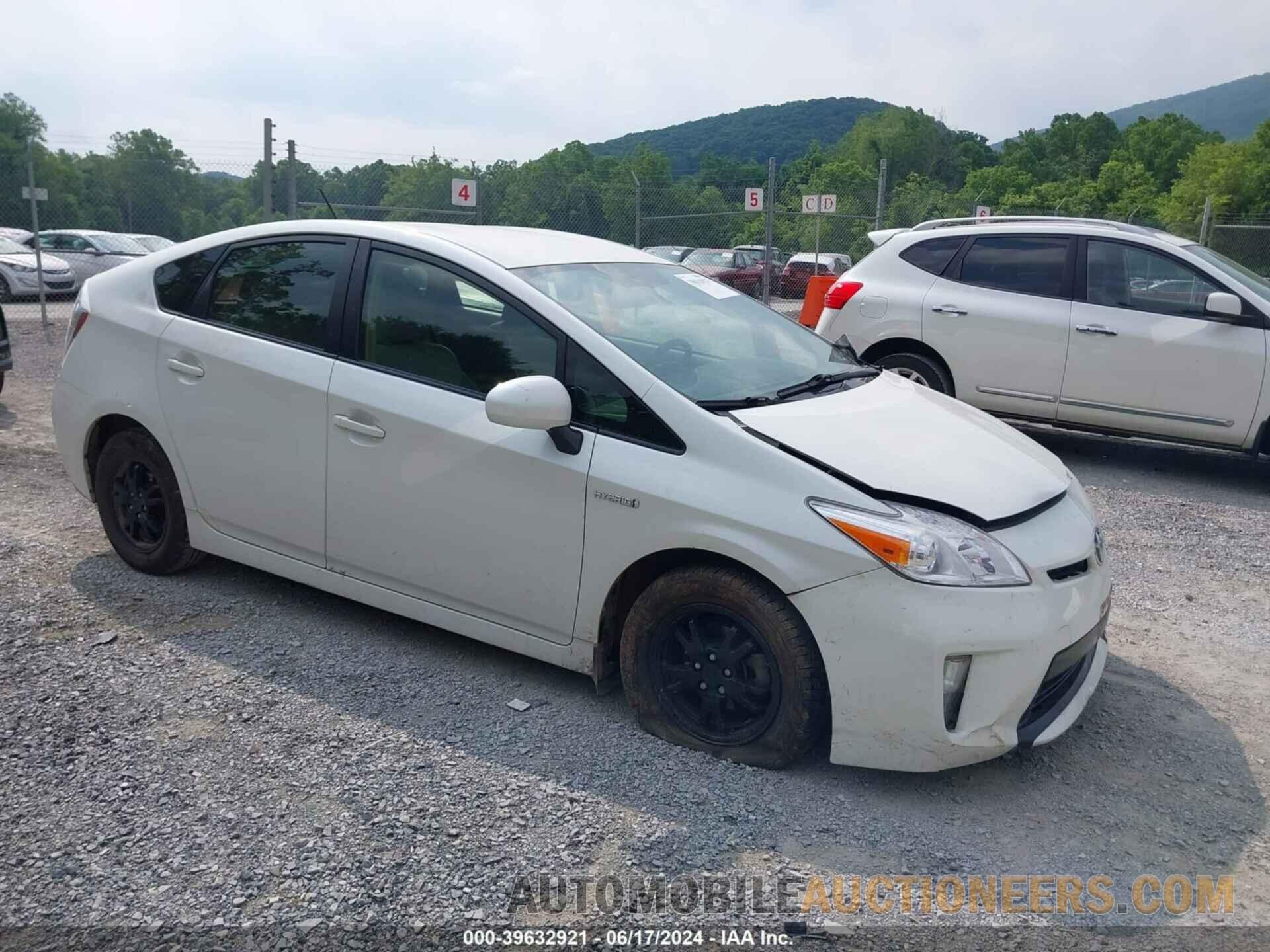 JTDKN3DU4F0434374 TOYOTA PRIUS 2015