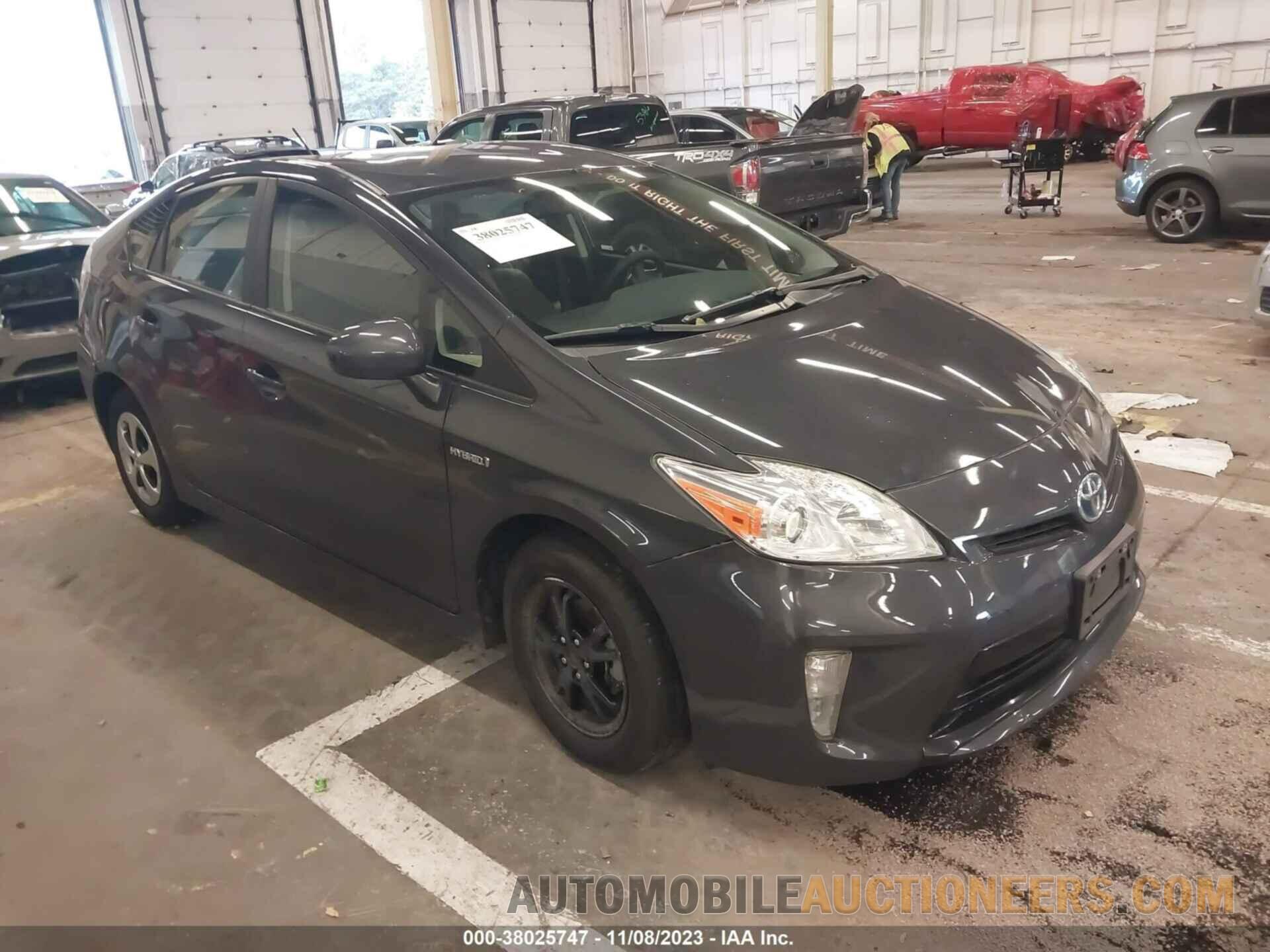 JTDKN3DU4F0441437 TOYOTA PRIUS 2015