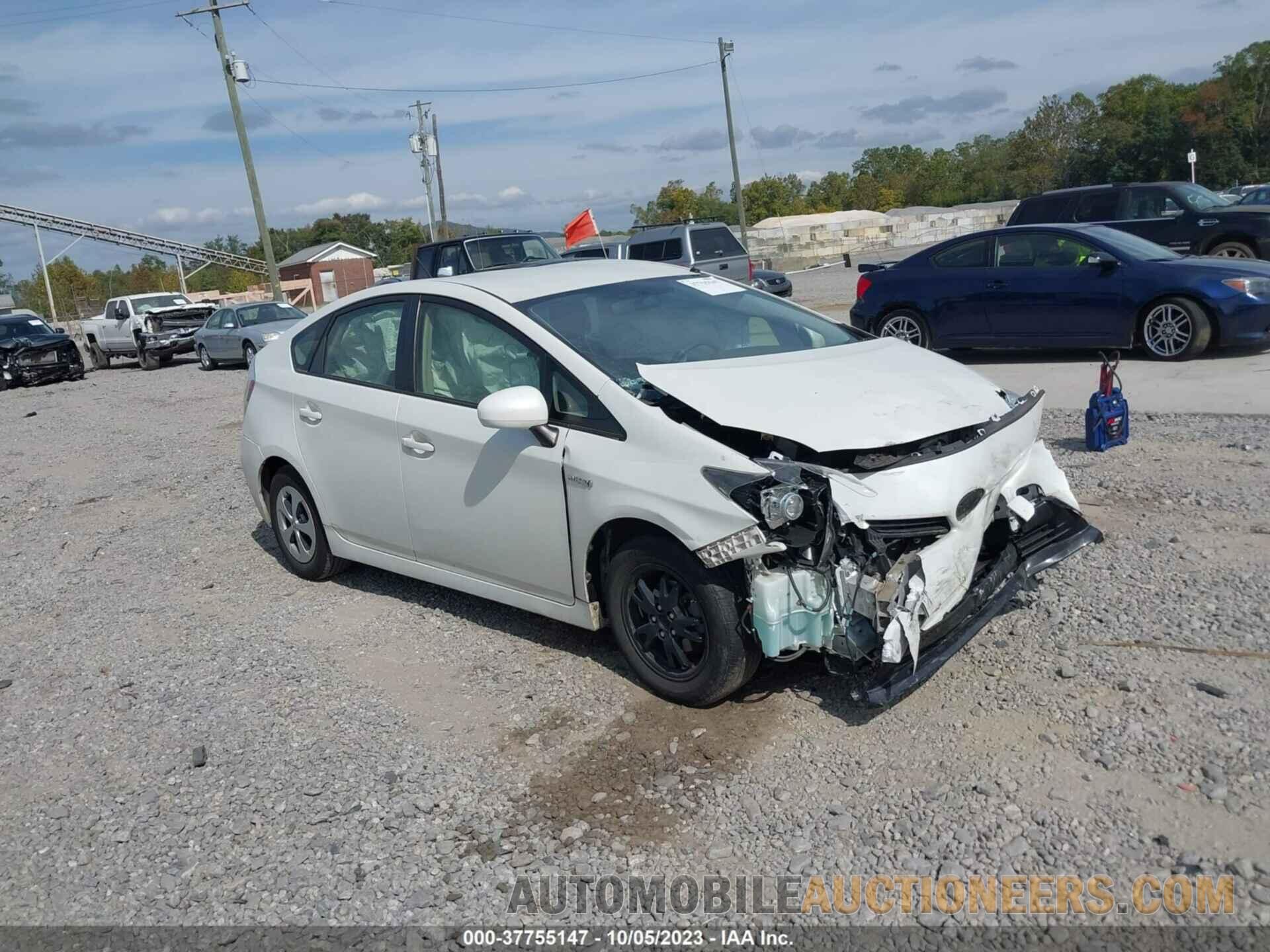 JTDKN3DU4F0442975 TOYOTA PRIUS 2015