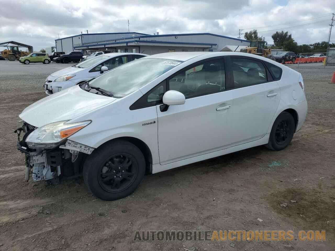 JTDKN3DU4F0457038 TOYOTA PRIUS 2015