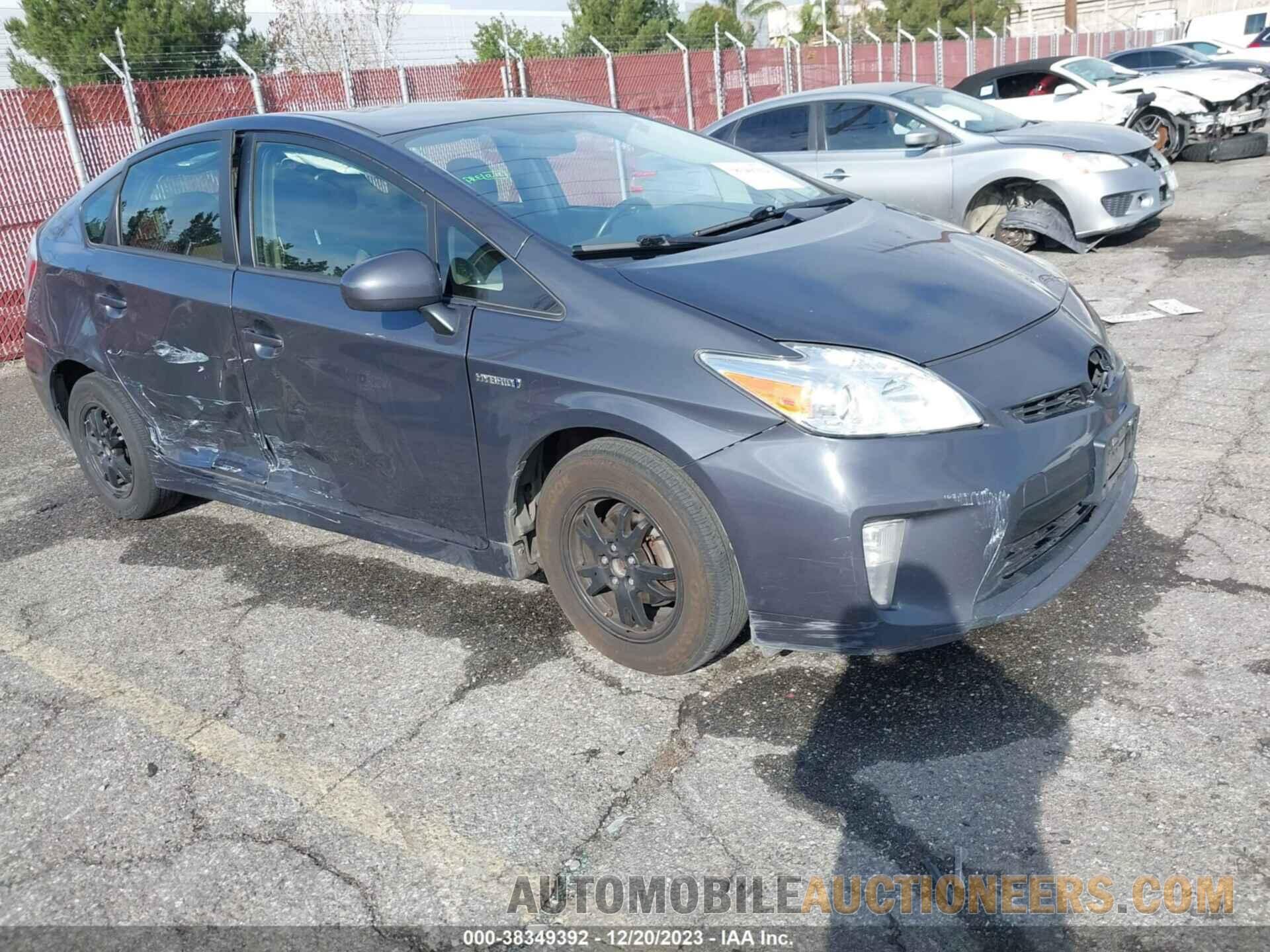 JTDKN3DU4F0466337 TOYOTA PRIUS 2015