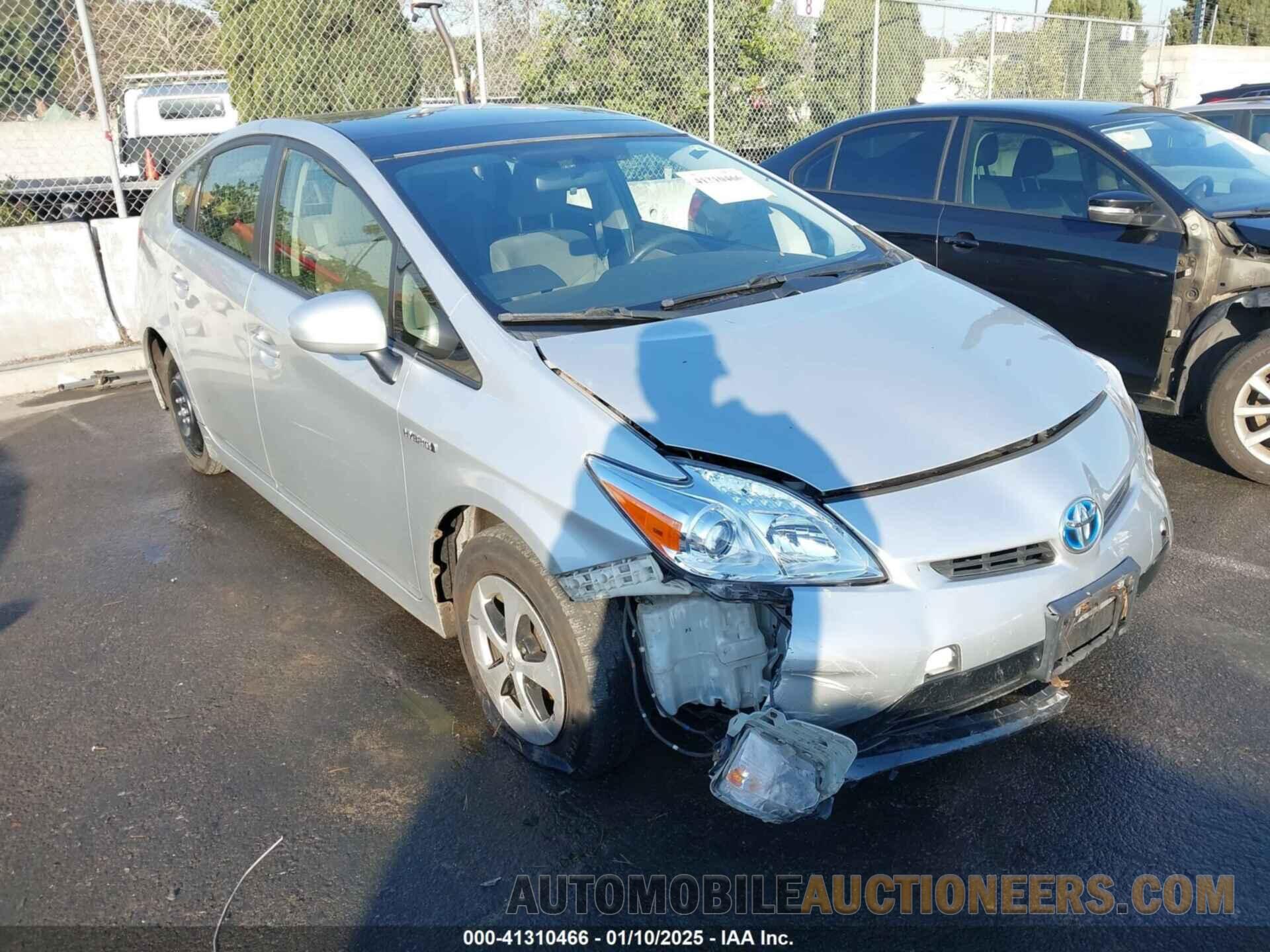 JTDKN3DU4F0469562 TOYOTA PRIUS 2015