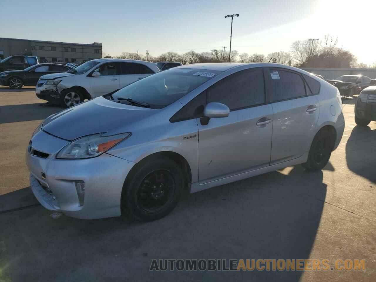 JTDKN3DU4F0470145 TOYOTA PRIUS 2015