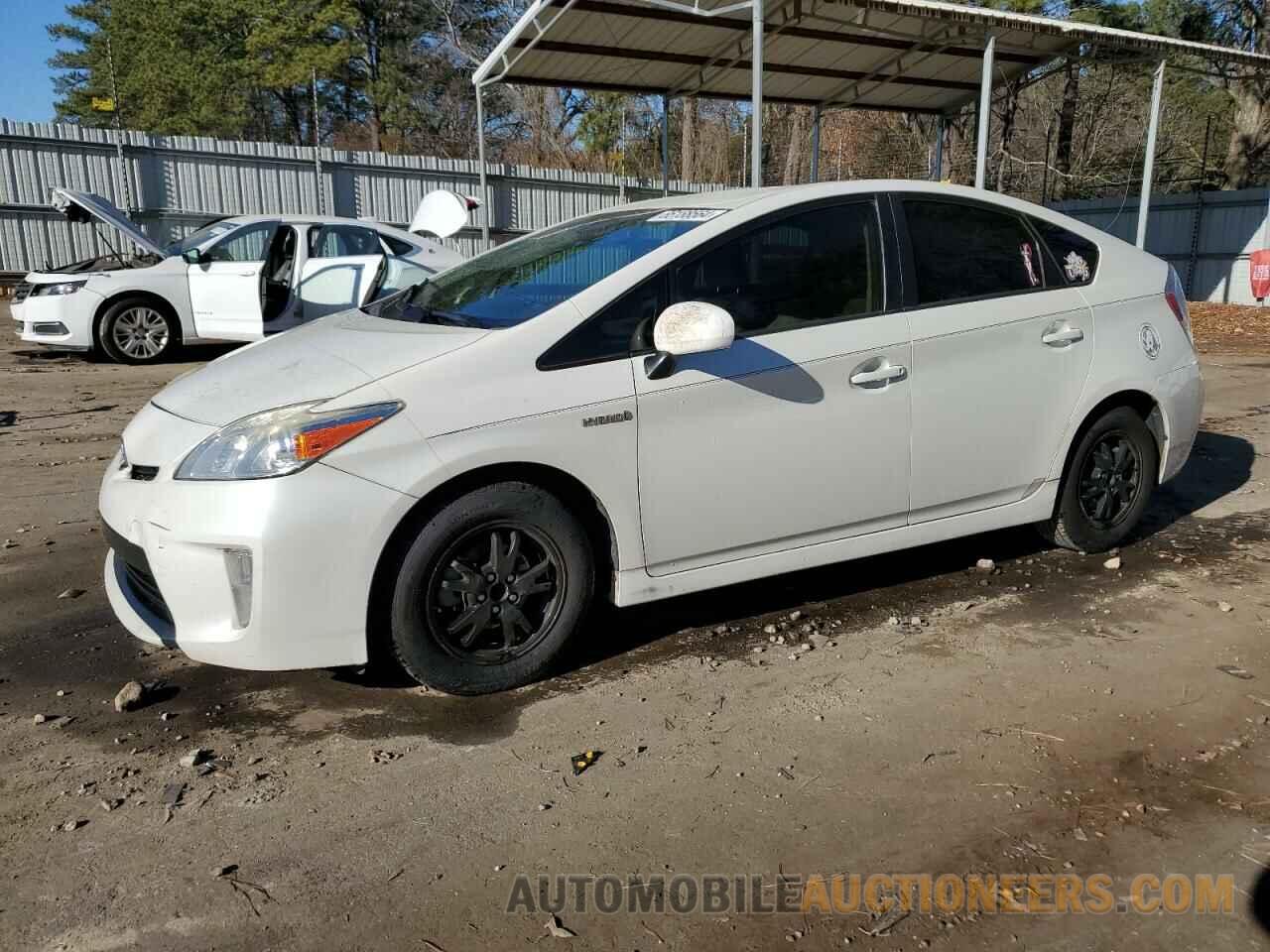 JTDKN3DU4F0470226 TOYOTA PRIUS 2015