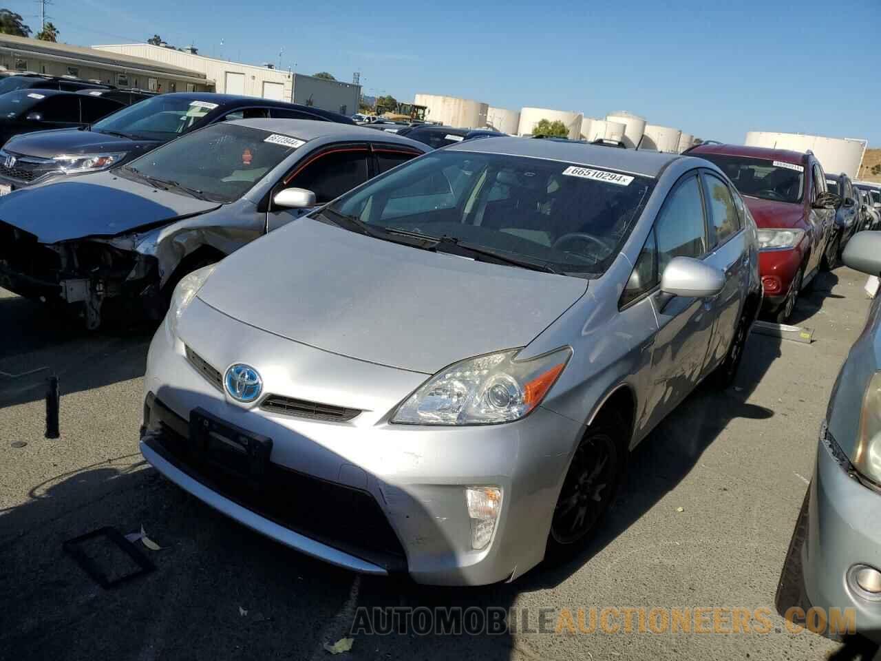 JTDKN3DU4F0478066 TOYOTA PRIUS 2015