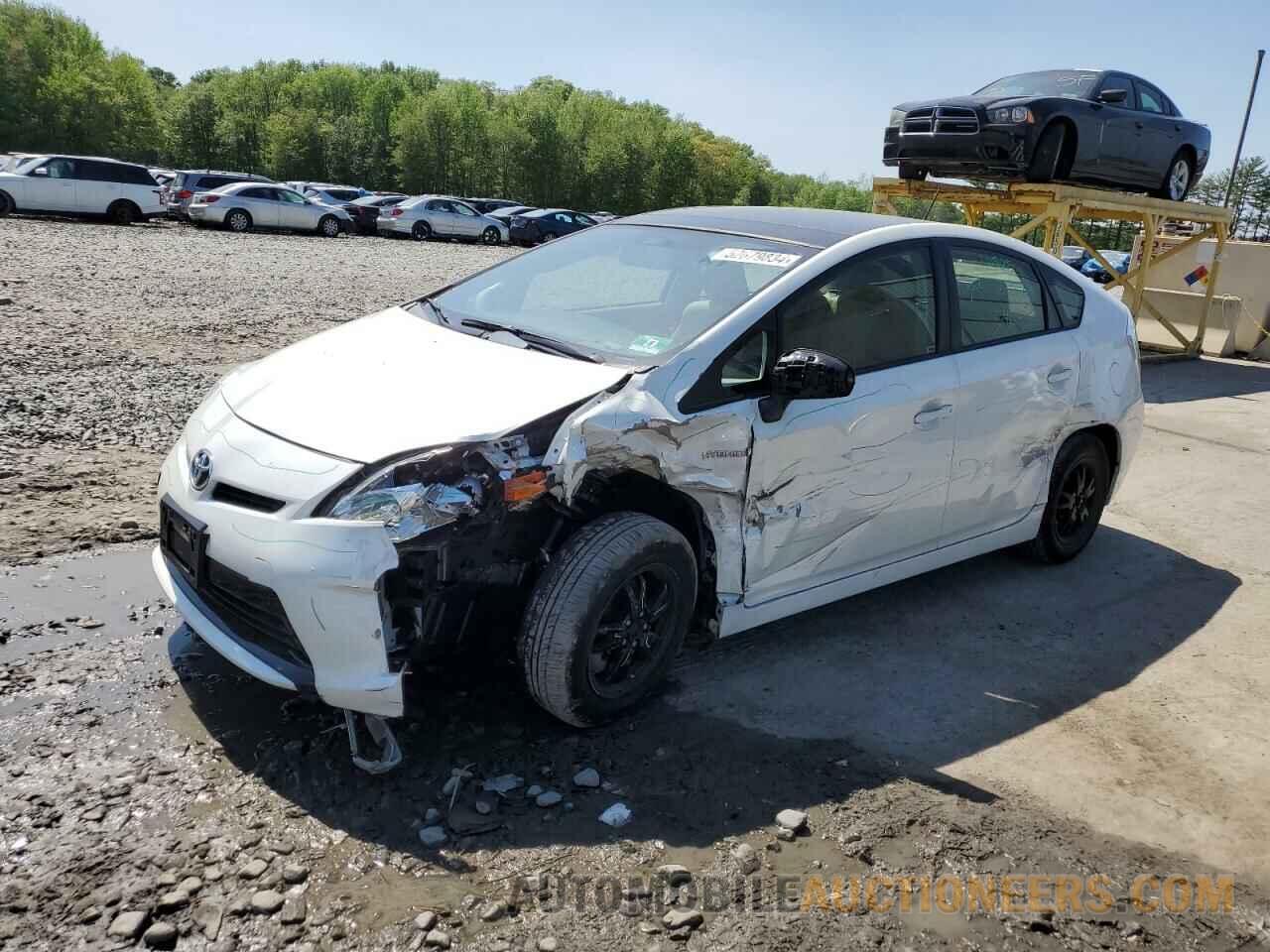 JTDKN3DU4F1865128 TOYOTA PRIUS 2015