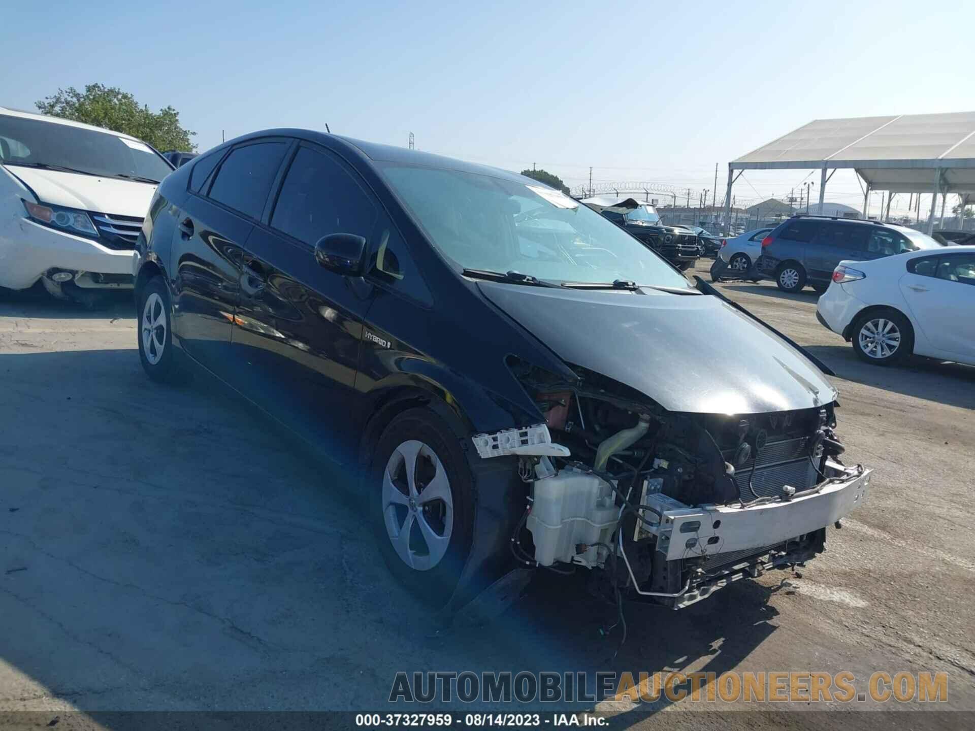 JTDKN3DU4F1876663 TOYOTA PRIUS 2015