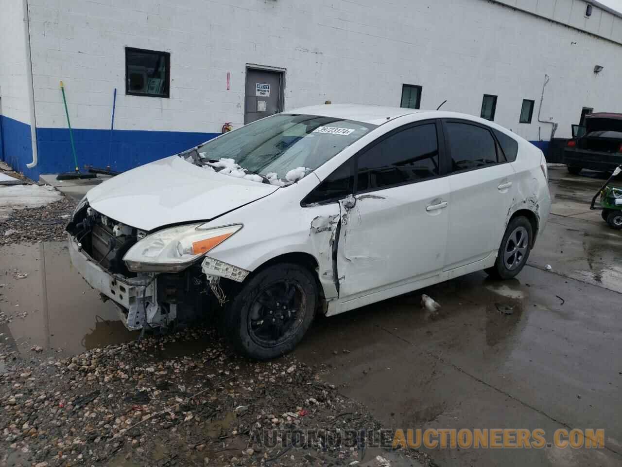 JTDKN3DU4F1887081 TOYOTA PRIUS 2015