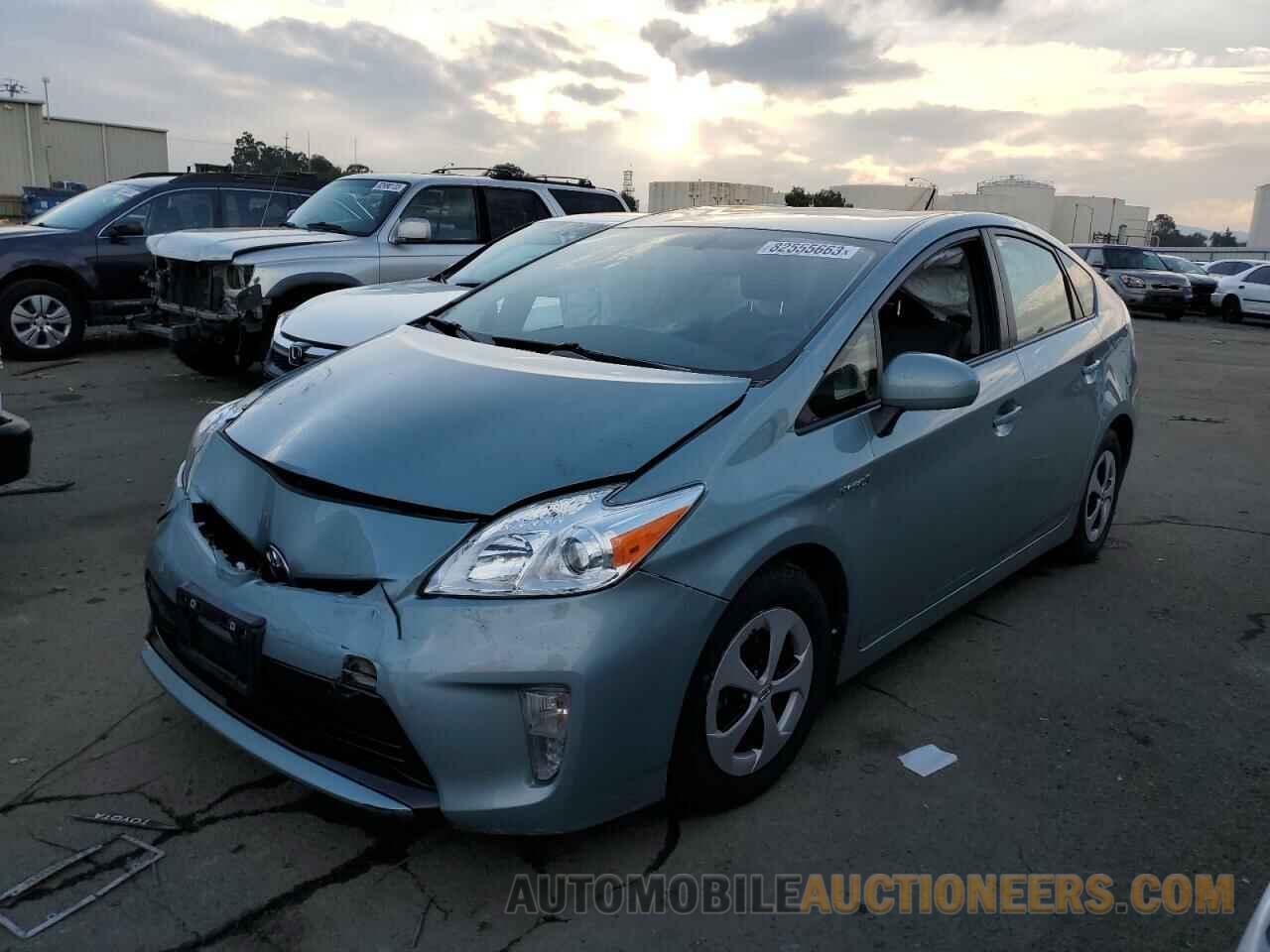 JTDKN3DU4F1889221 TOYOTA PRIUS 2015