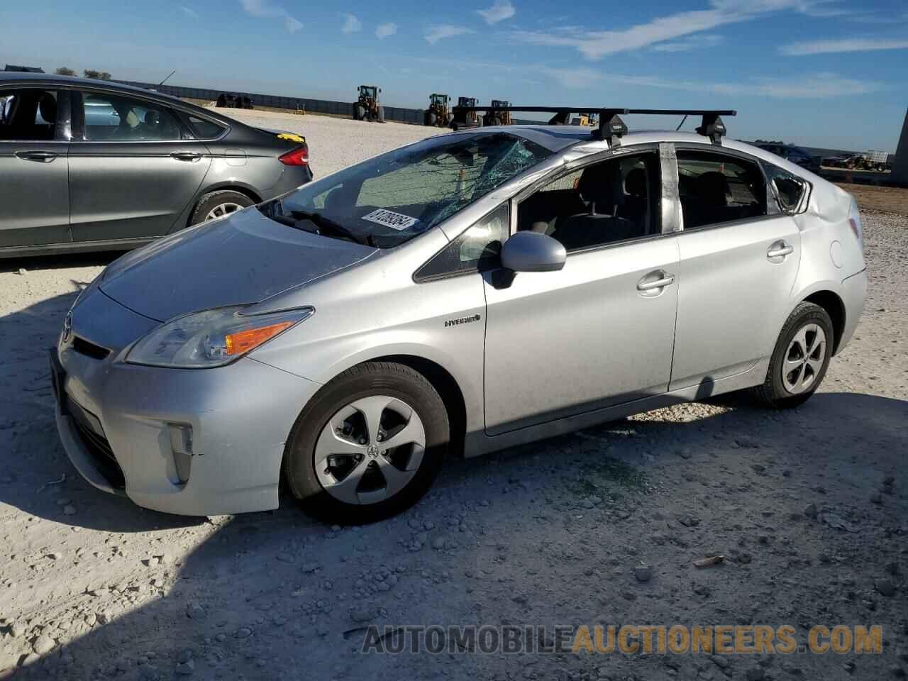 JTDKN3DU4F1894435 TOYOTA PRIUS 2015