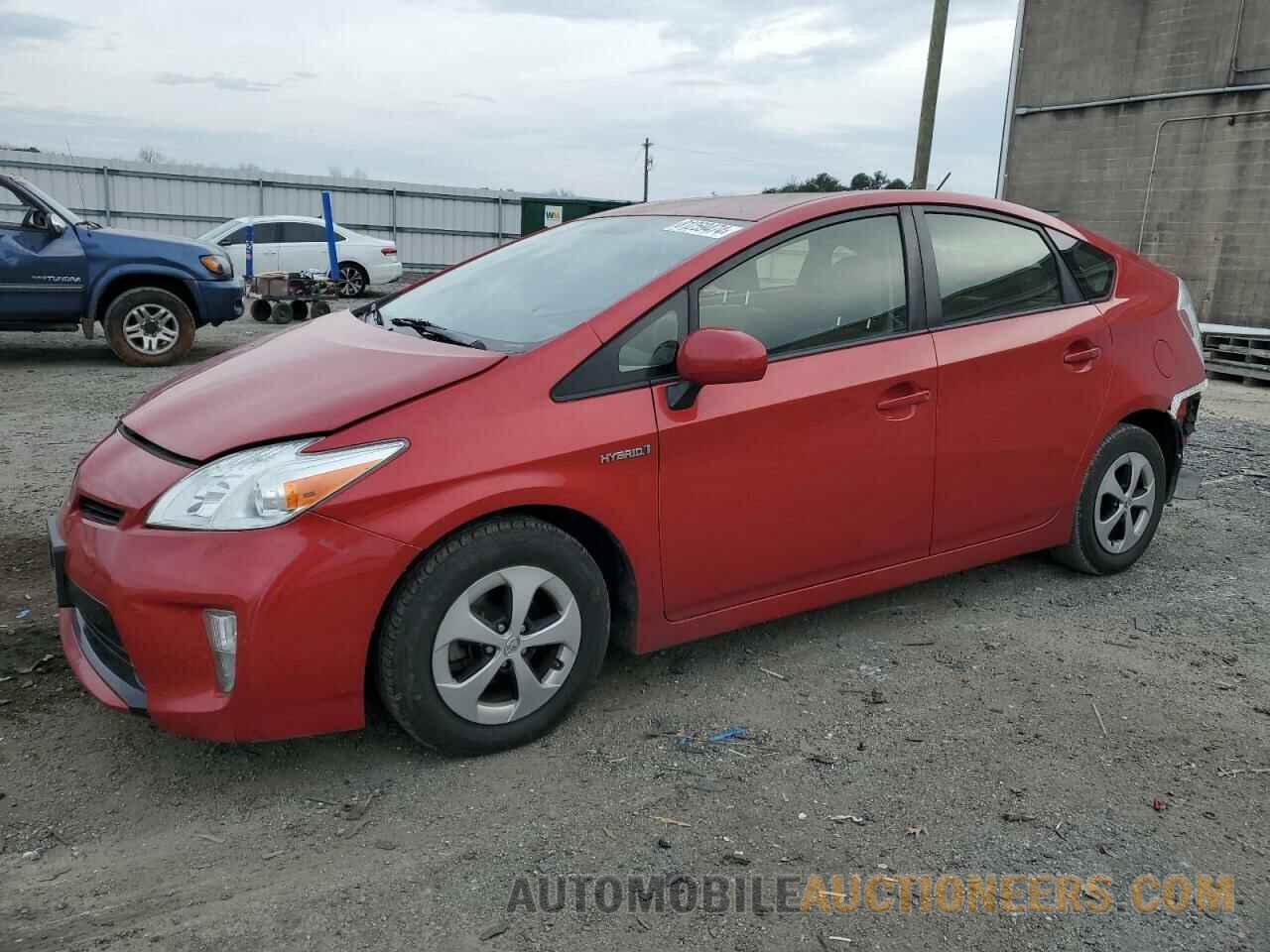 JTDKN3DU4F1894824 TOYOTA PRIUS 2015