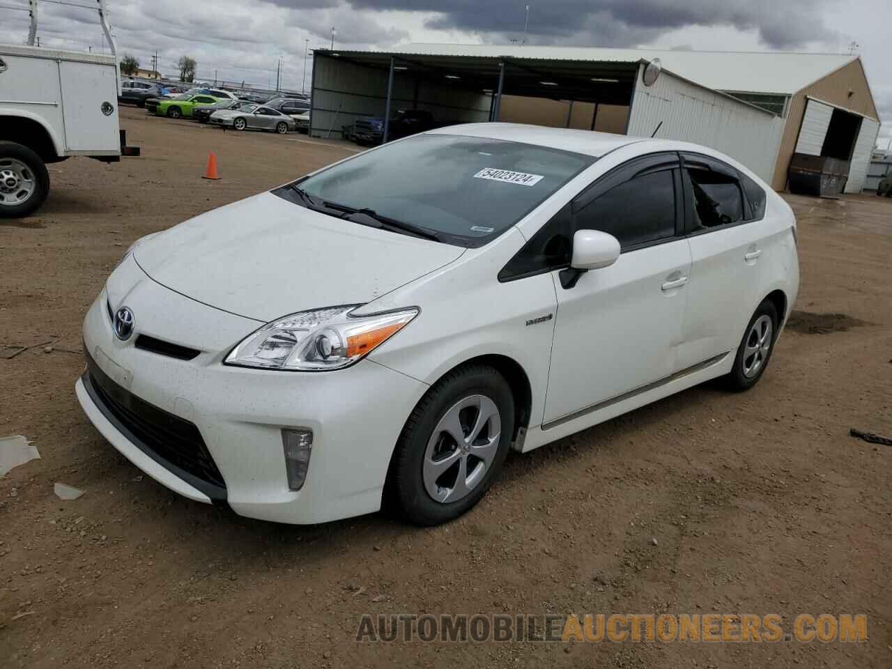 JTDKN3DU4F1895763 TOYOTA PRIUS 2015