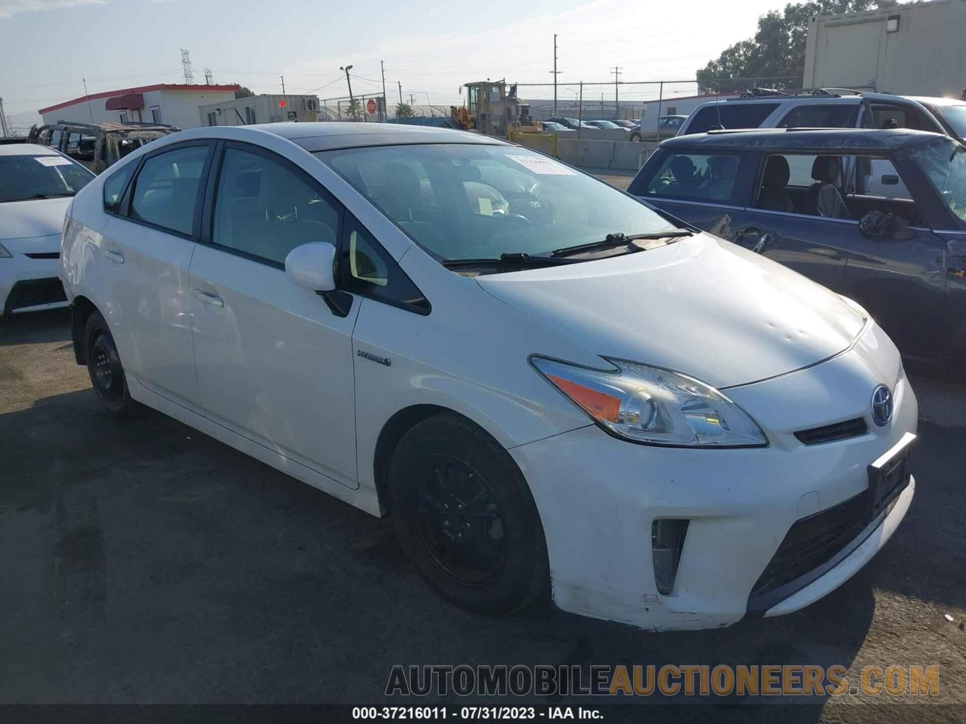 JTDKN3DU4F1905837 TOYOTA PRIUS 2015