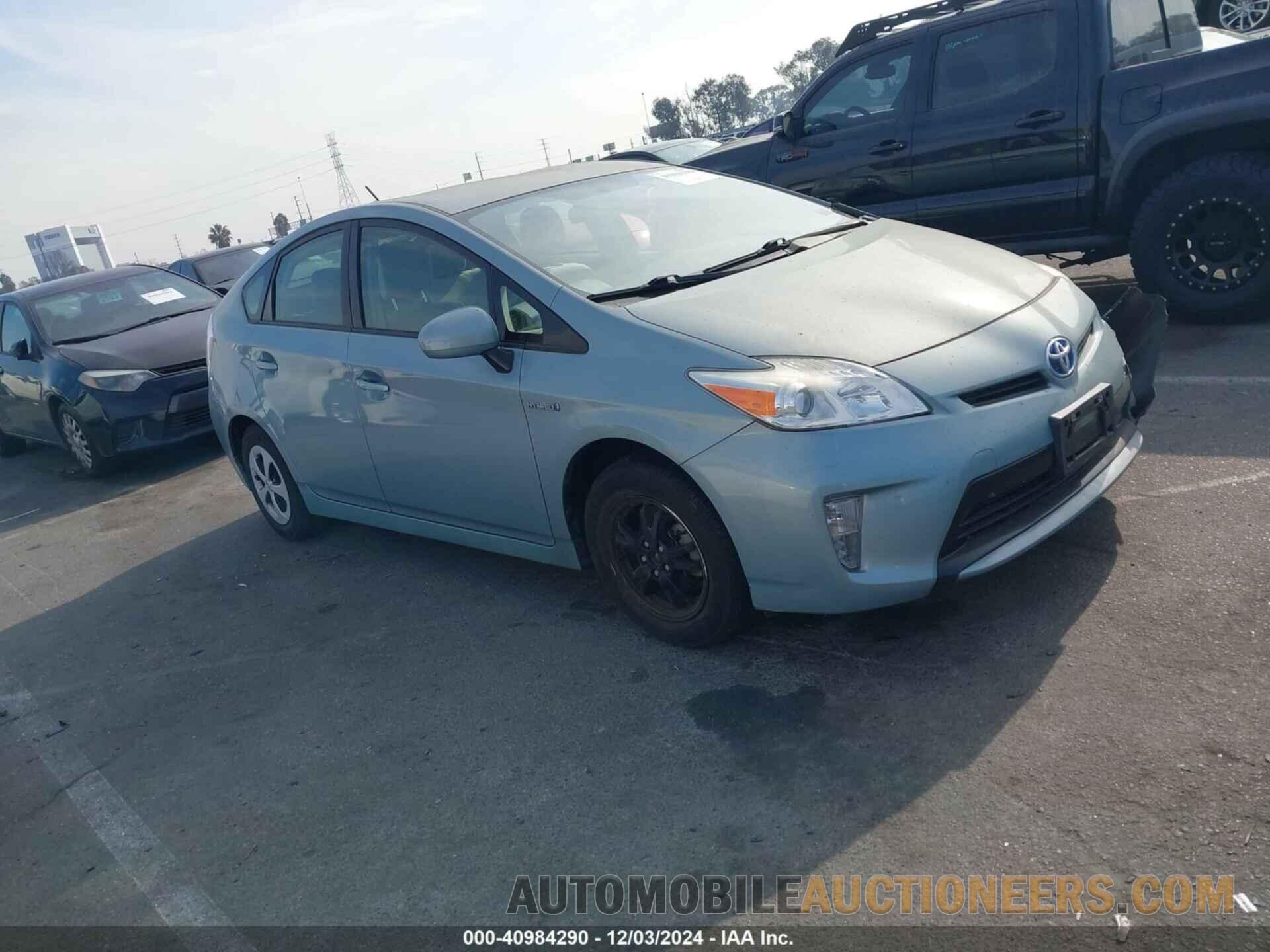 JTDKN3DU4F1913601 TOYOTA PRIUS 2015