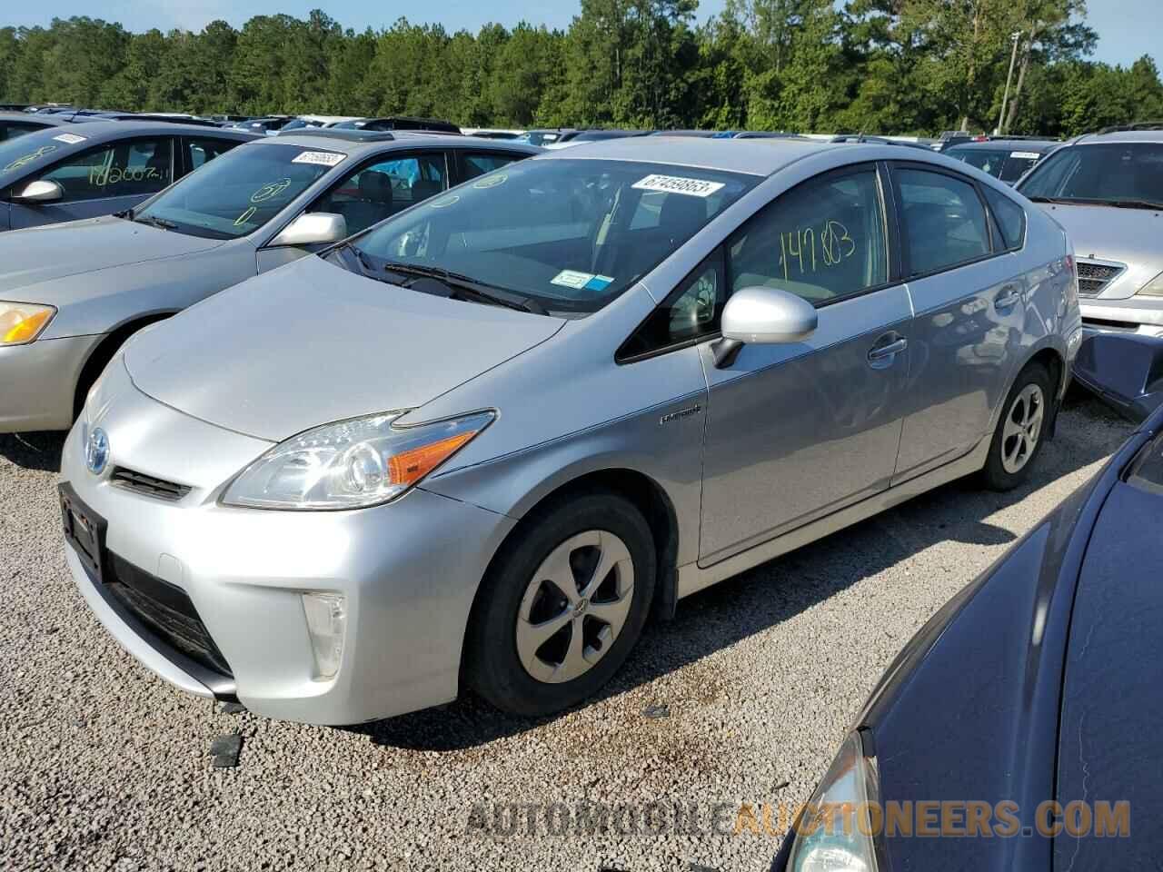 JTDKN3DU4F1913954 TOYOTA PRIUS 2015