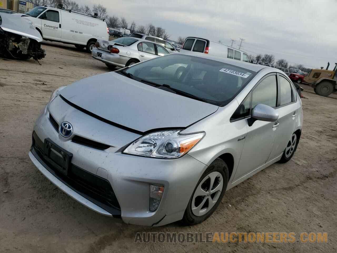 JTDKN3DU4F1922458 TOYOTA PRIUS 2015