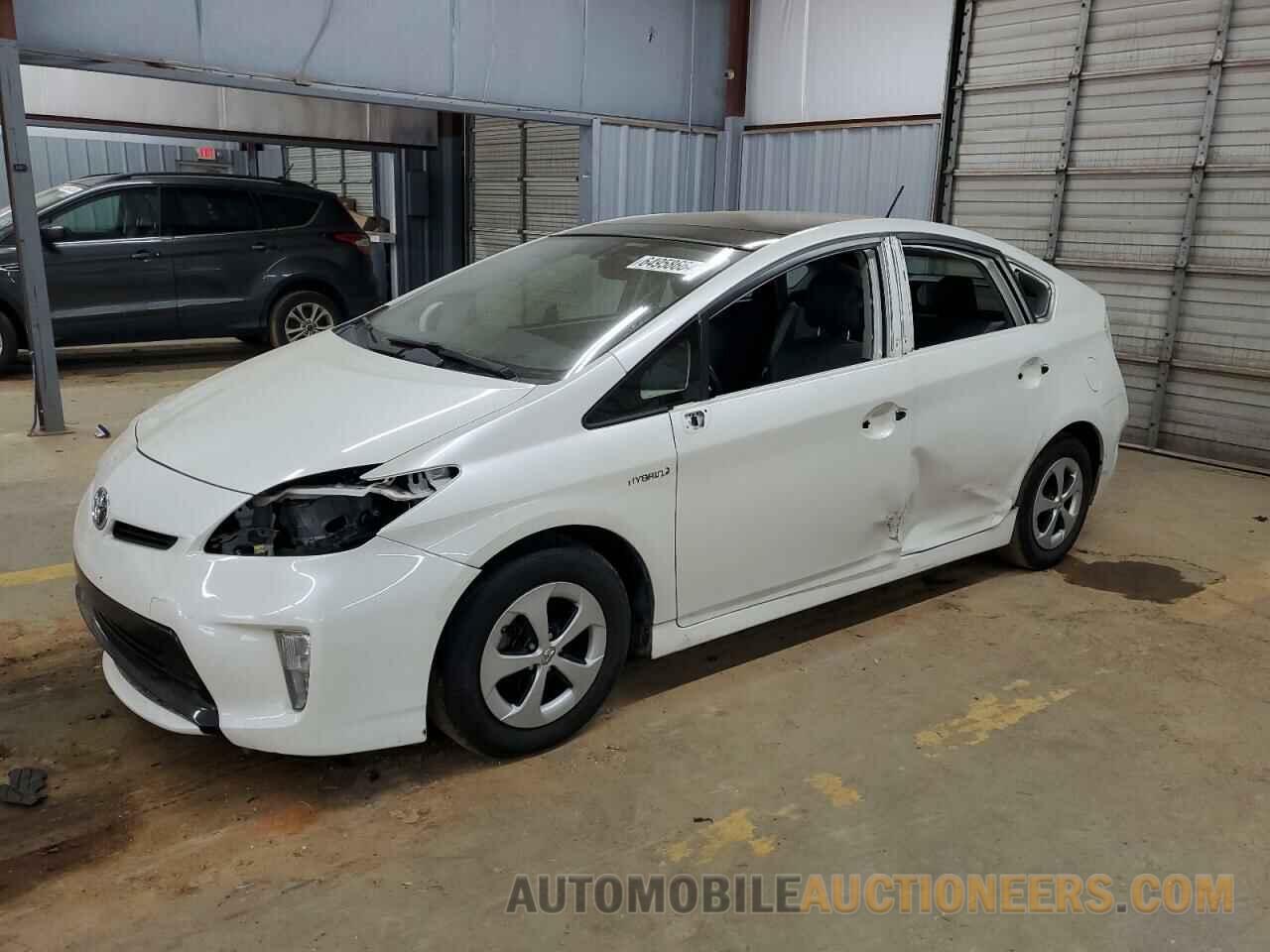 JTDKN3DU4F1928017 TOYOTA PRIUS 2015