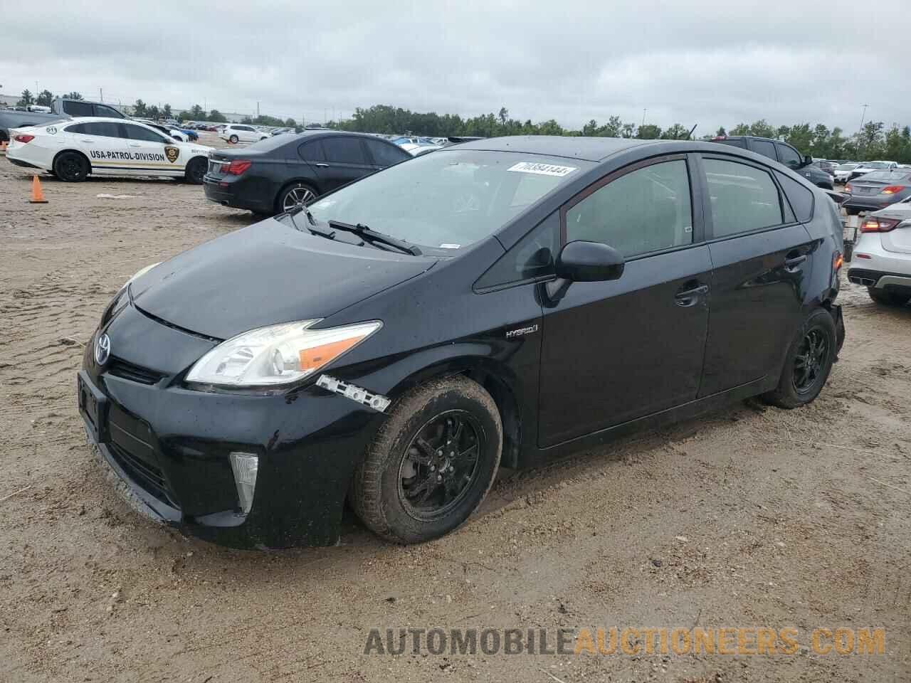 JTDKN3DU4F1930902 TOYOTA PRIUS 2015