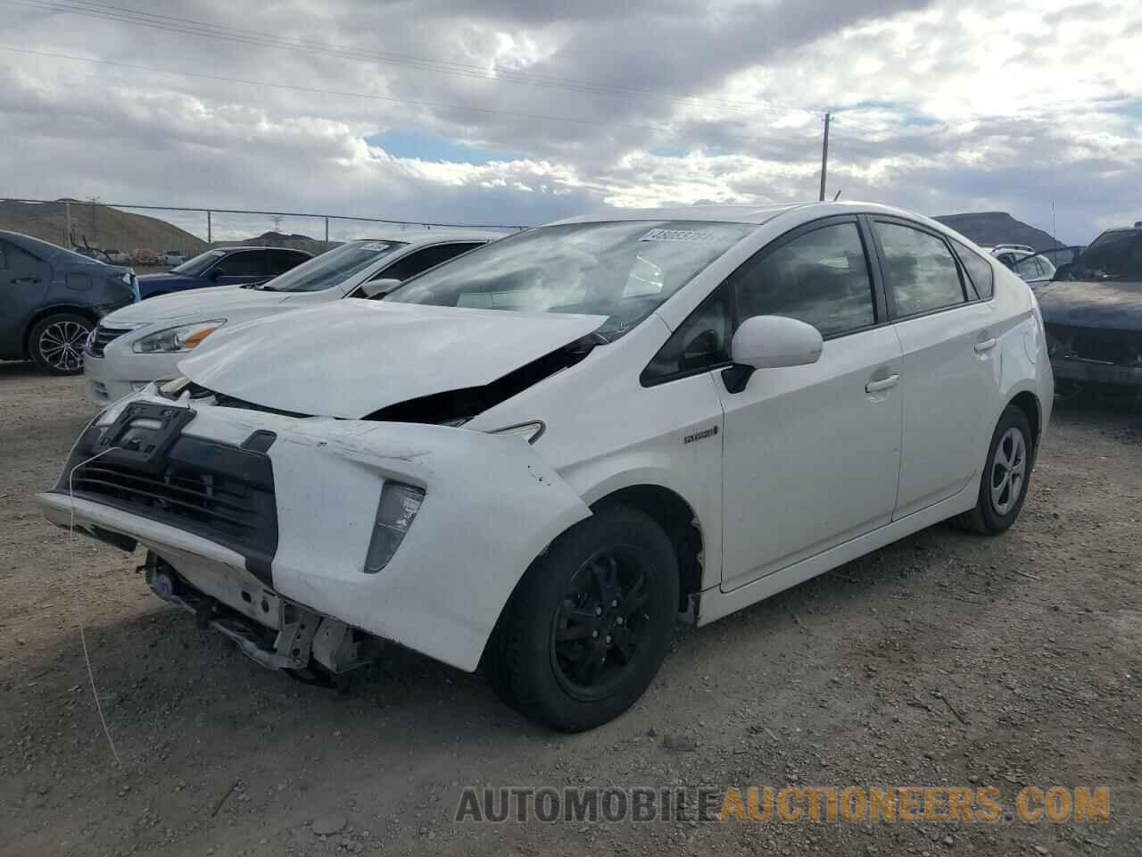 JTDKN3DU4F1945321 TOYOTA PRIUS 2015