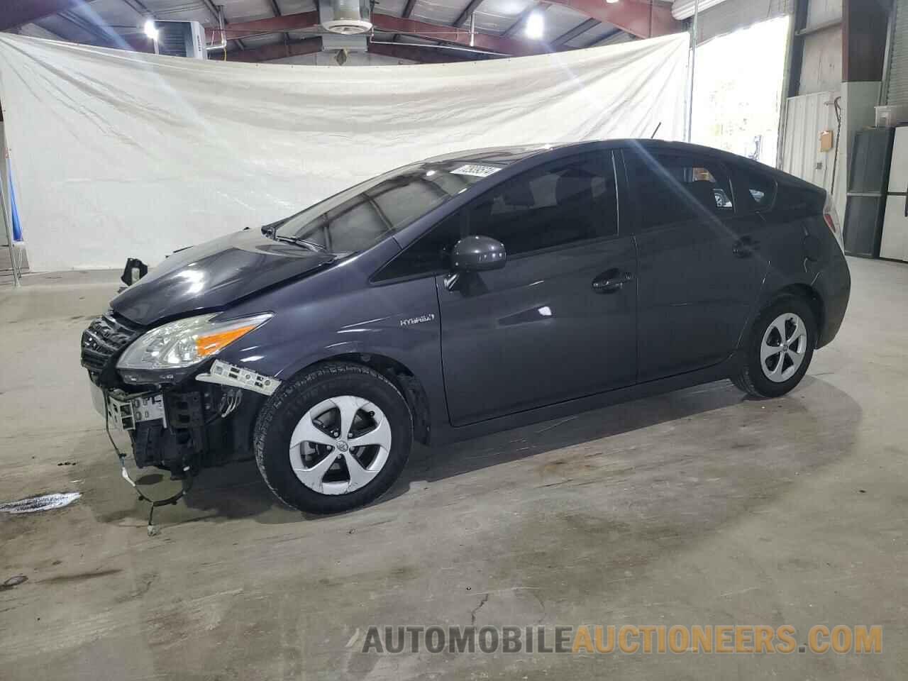 JTDKN3DU4F1948803 TOYOTA PRIUS 2015