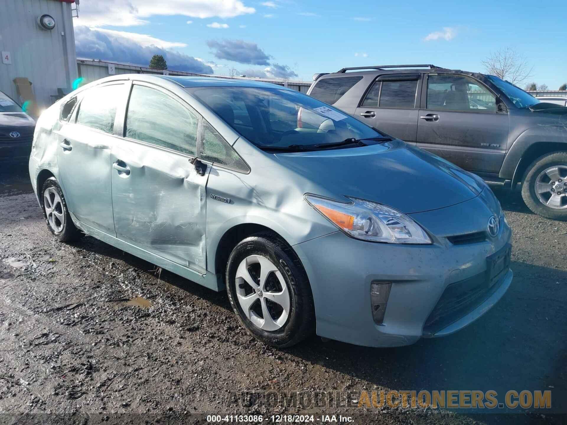 JTDKN3DU4F1951023 TOYOTA PRIUS 2015