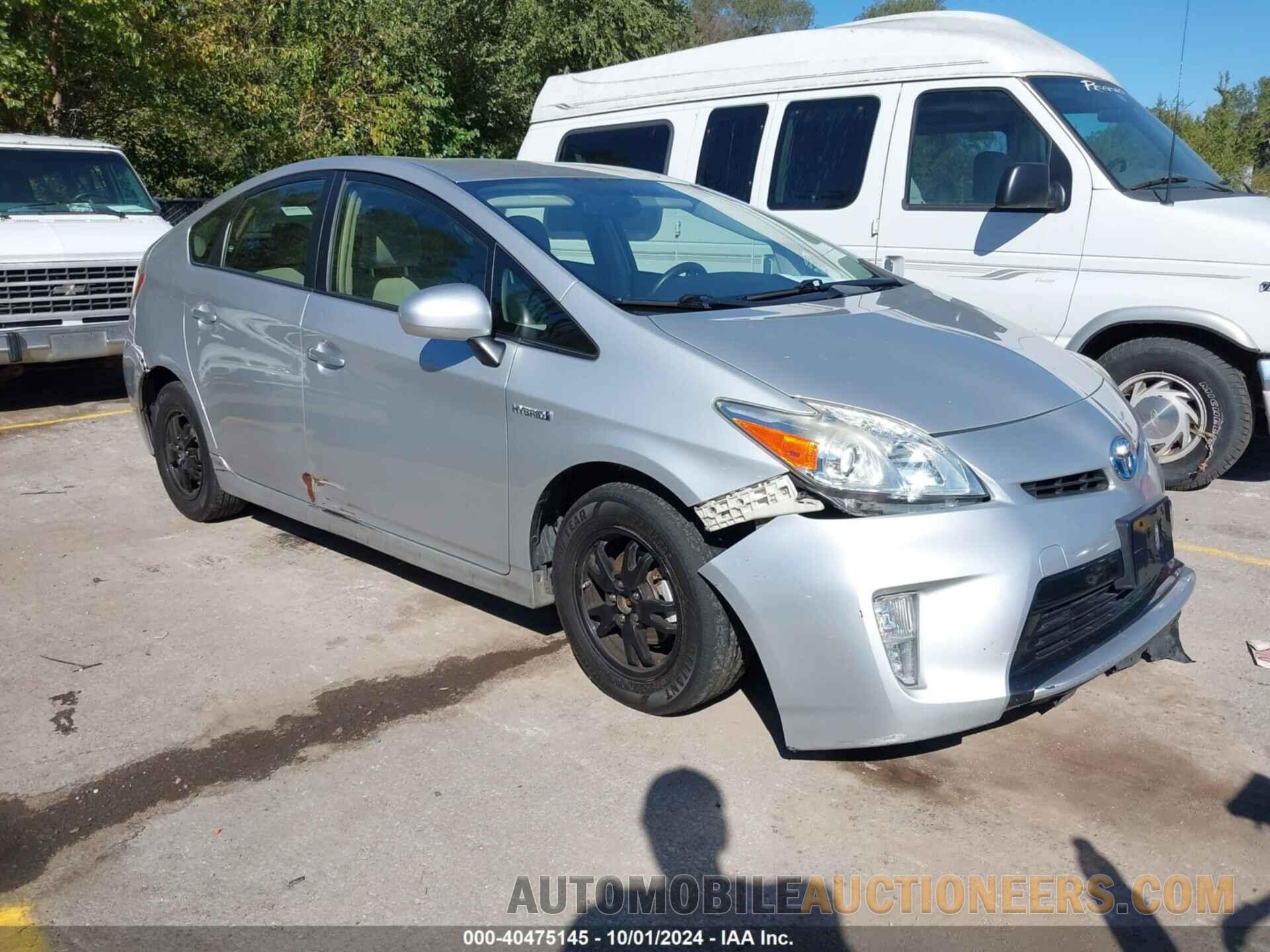 JTDKN3DU4F1955802 TOYOTA PRIUS 2015