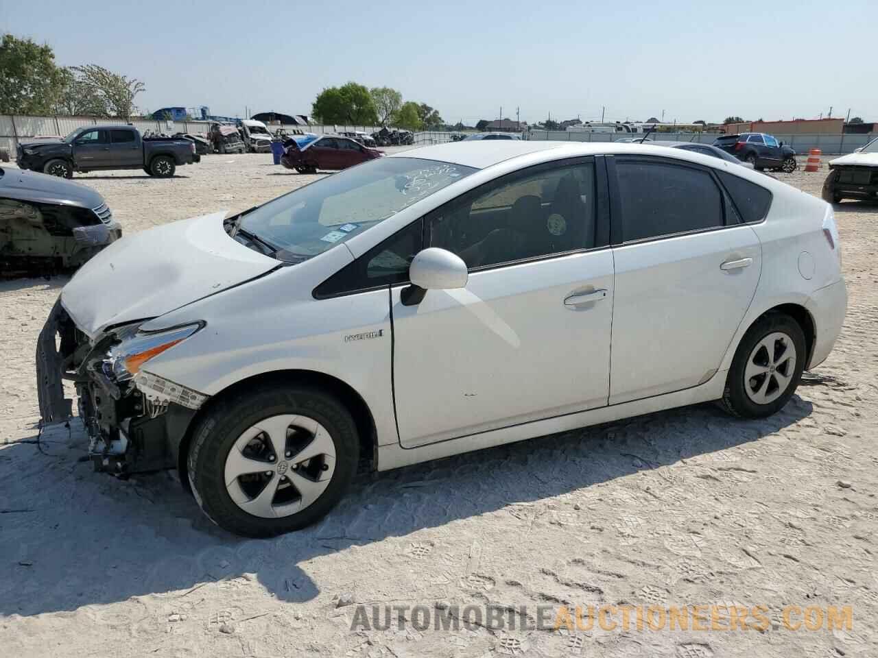 JTDKN3DU4F1976147 TOYOTA PRIUS 2015