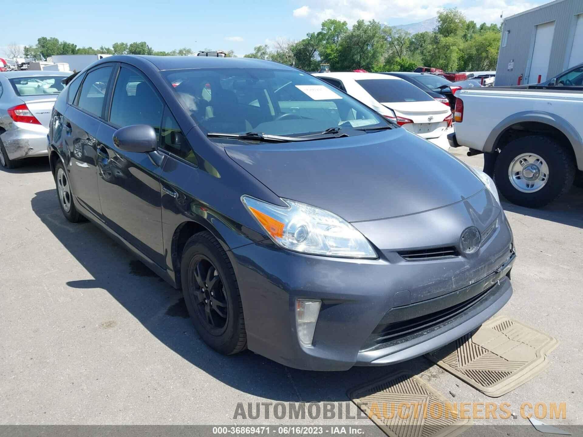 JTDKN3DU4F1979260 TOYOTA PRIUS 2015