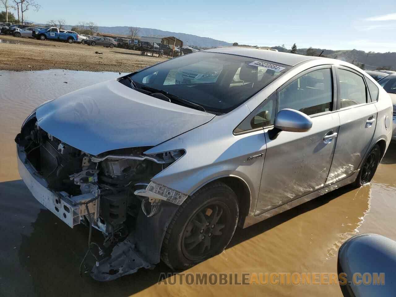 JTDKN3DU4F1984491 TOYOTA PRIUS 2015