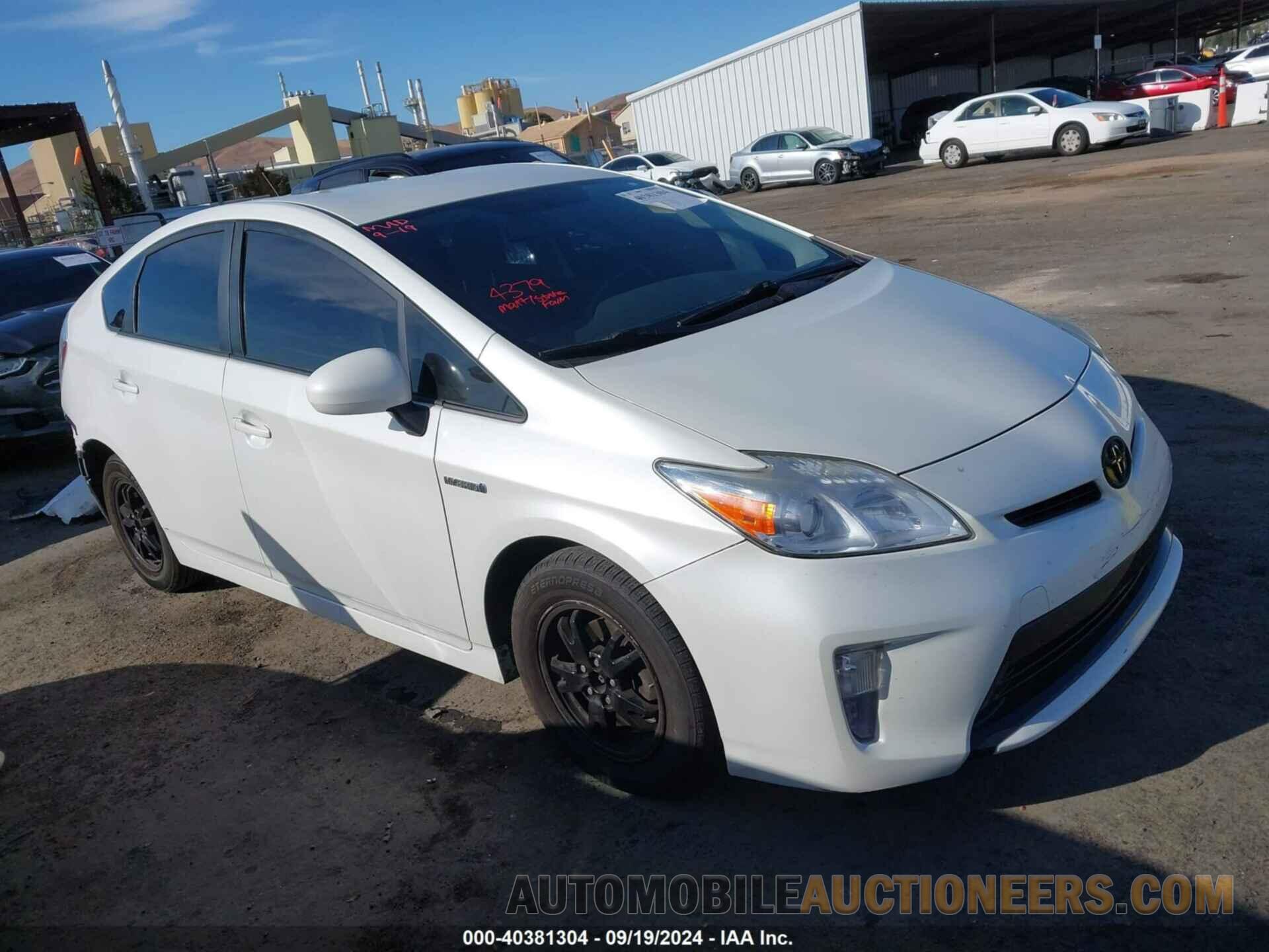 JTDKN3DU4F1985950 TOYOTA PRIUS 2015