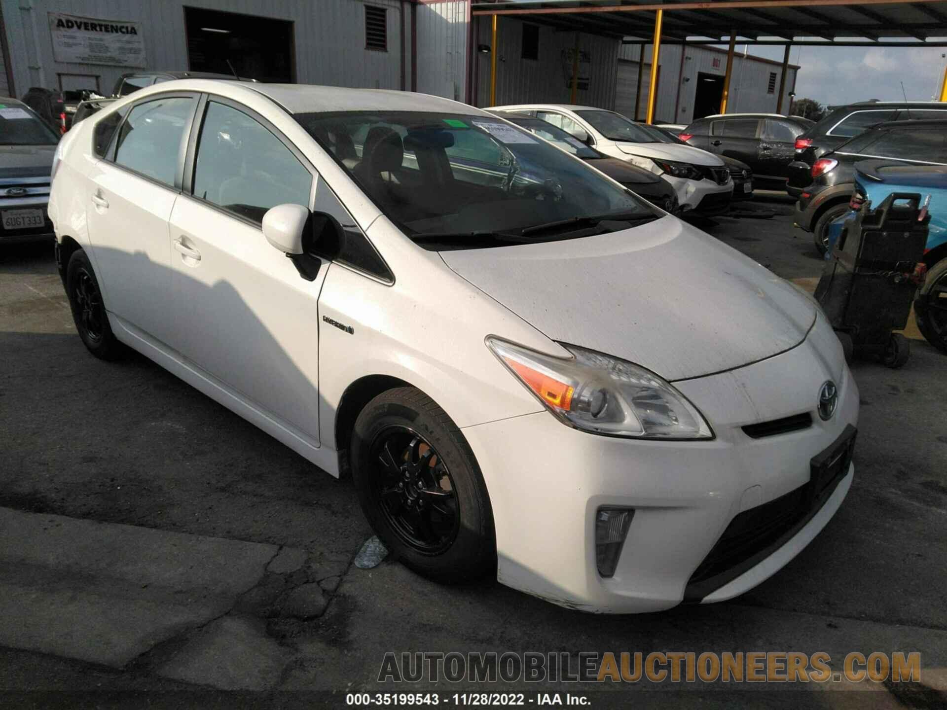 JTDKN3DU4F1986533 TOYOTA PRIUS 2015