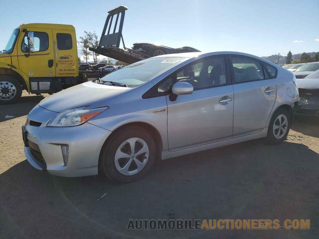 JTDKN3DU4F1993675 TOYOTA PRIUS 2015