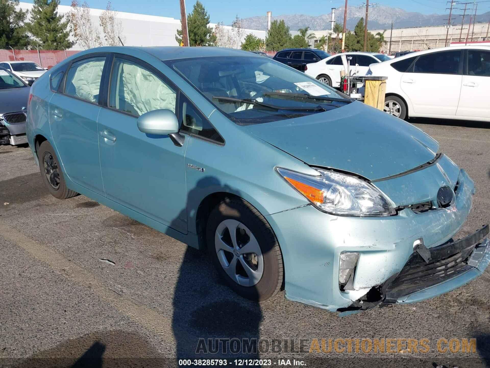 JTDKN3DU4F1996866 TOYOTA PRIUS 2015