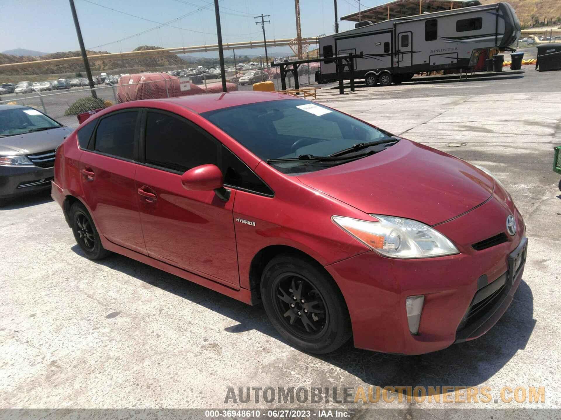 JTDKN3DU4F2001268 TOYOTA PRIUS 2015