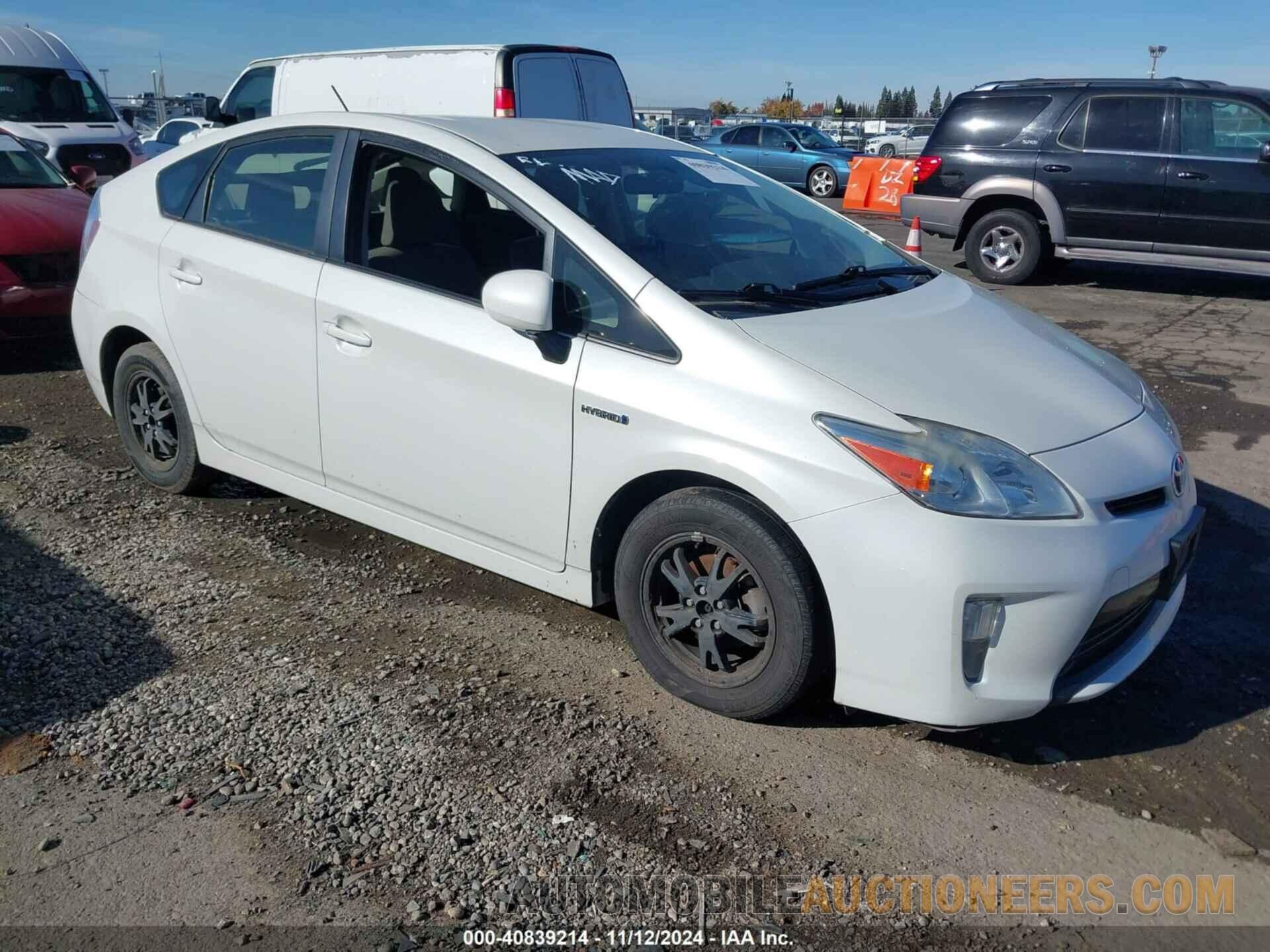 JTDKN3DU4F2003490 TOYOTA PRIUS 2015