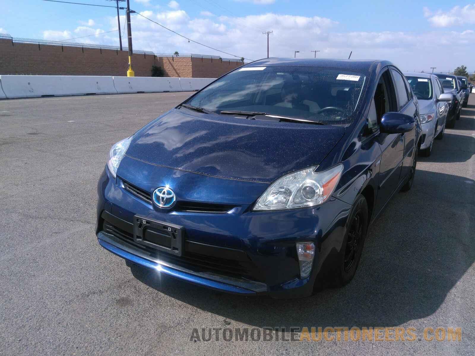 JTDKN3DU4F2003683 Toyota Prius 2015