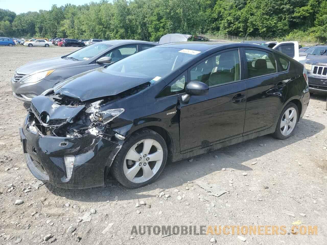 JTDKN3DU4F2003747 TOYOTA PRIUS 2015