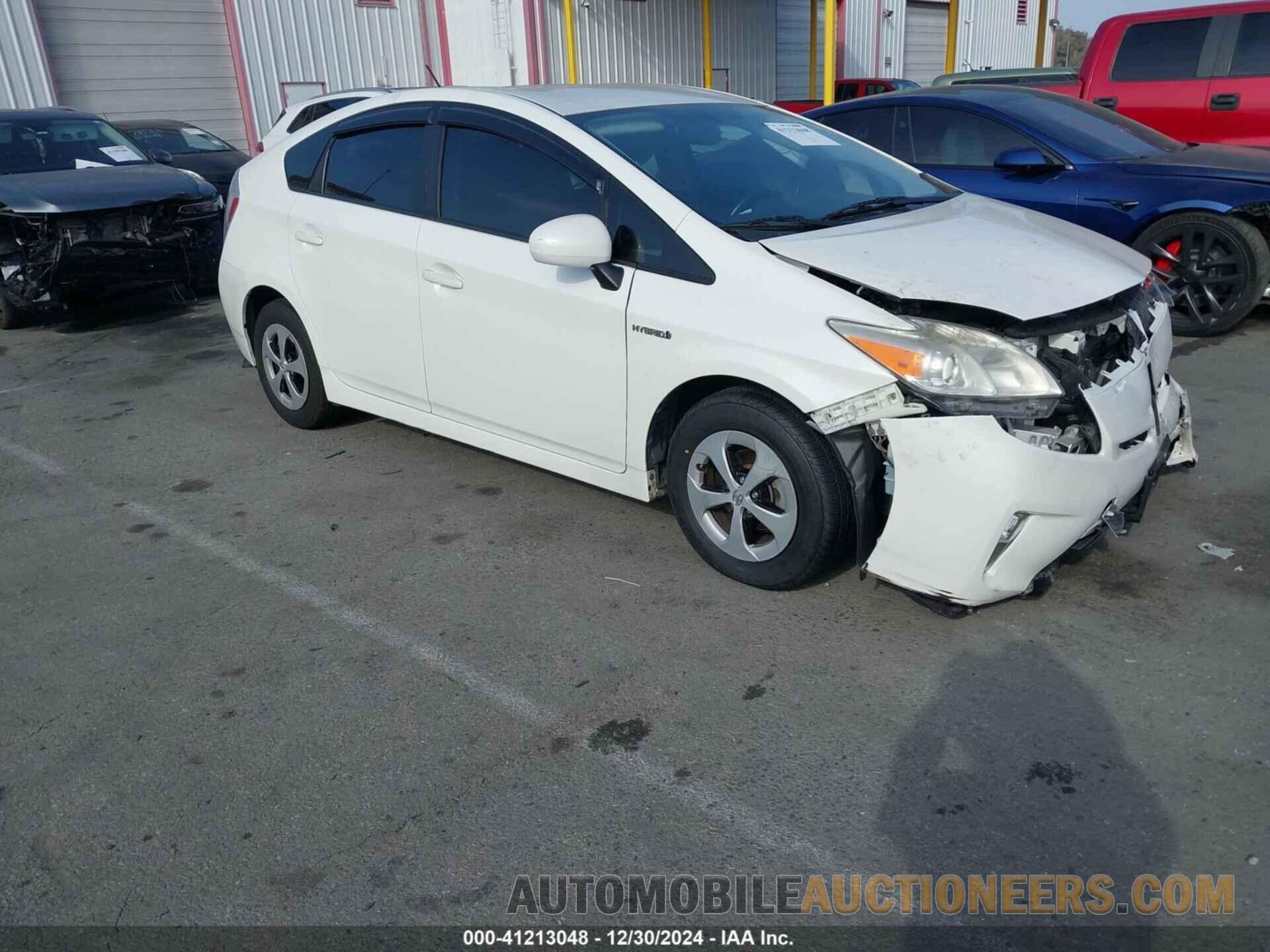 JTDKN3DU5E1769099 TOYOTA PRIUS 2014