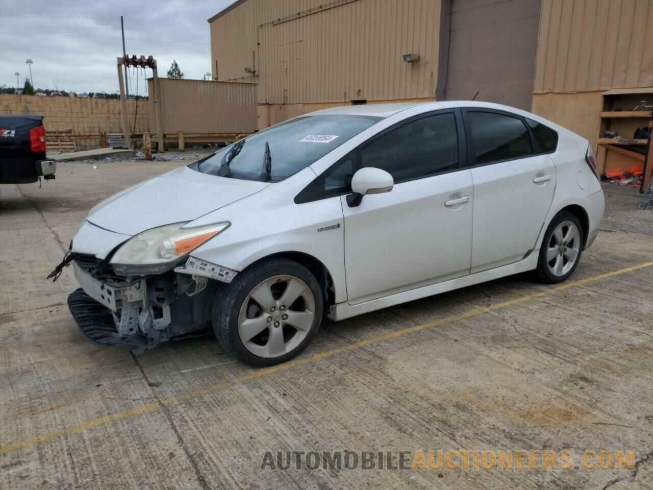 JTDKN3DU5F0396962 TOYOTA PRIUS 2015