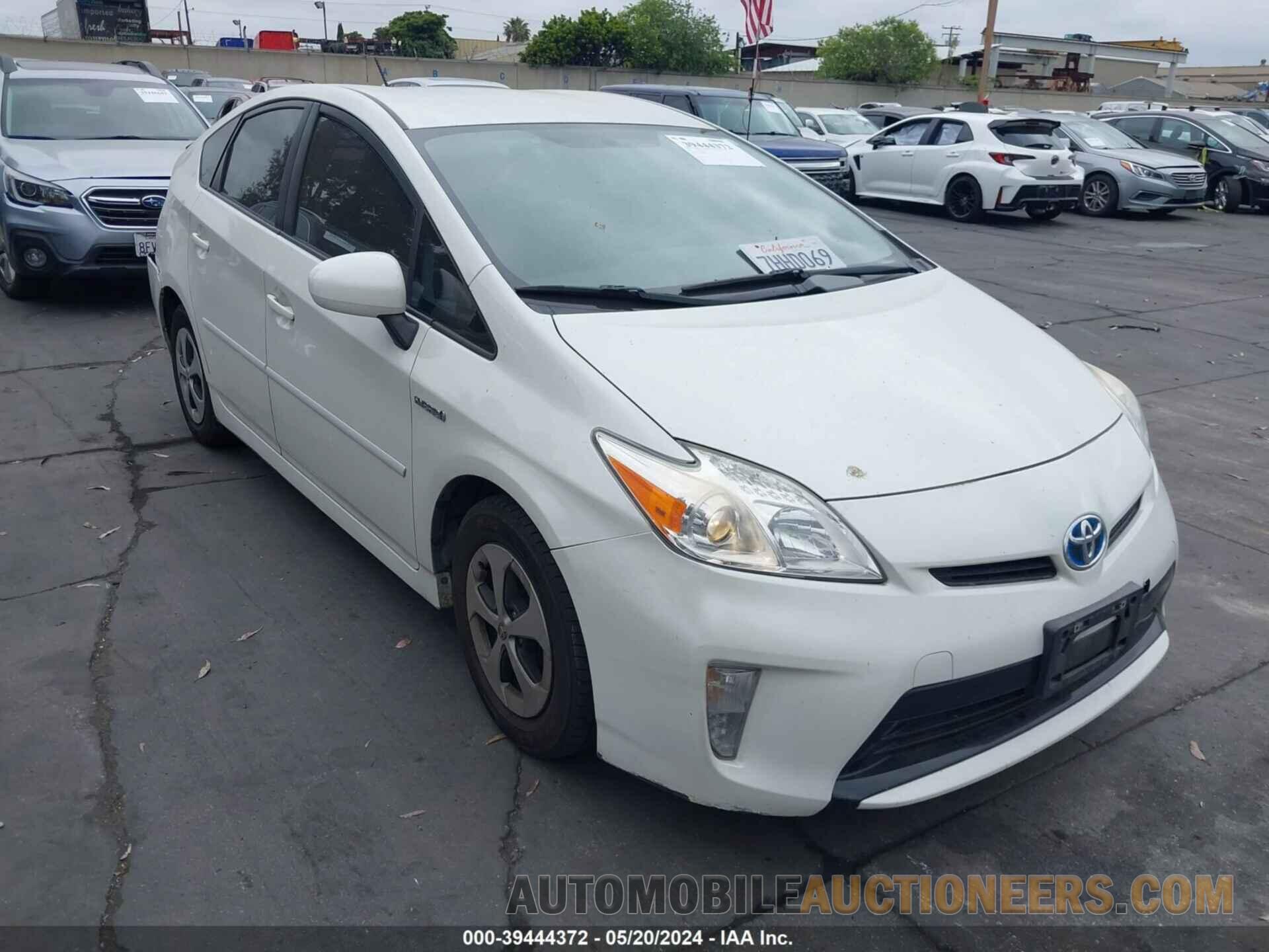 JTDKN3DU5F0399599 TOYOTA PRIUS 2015