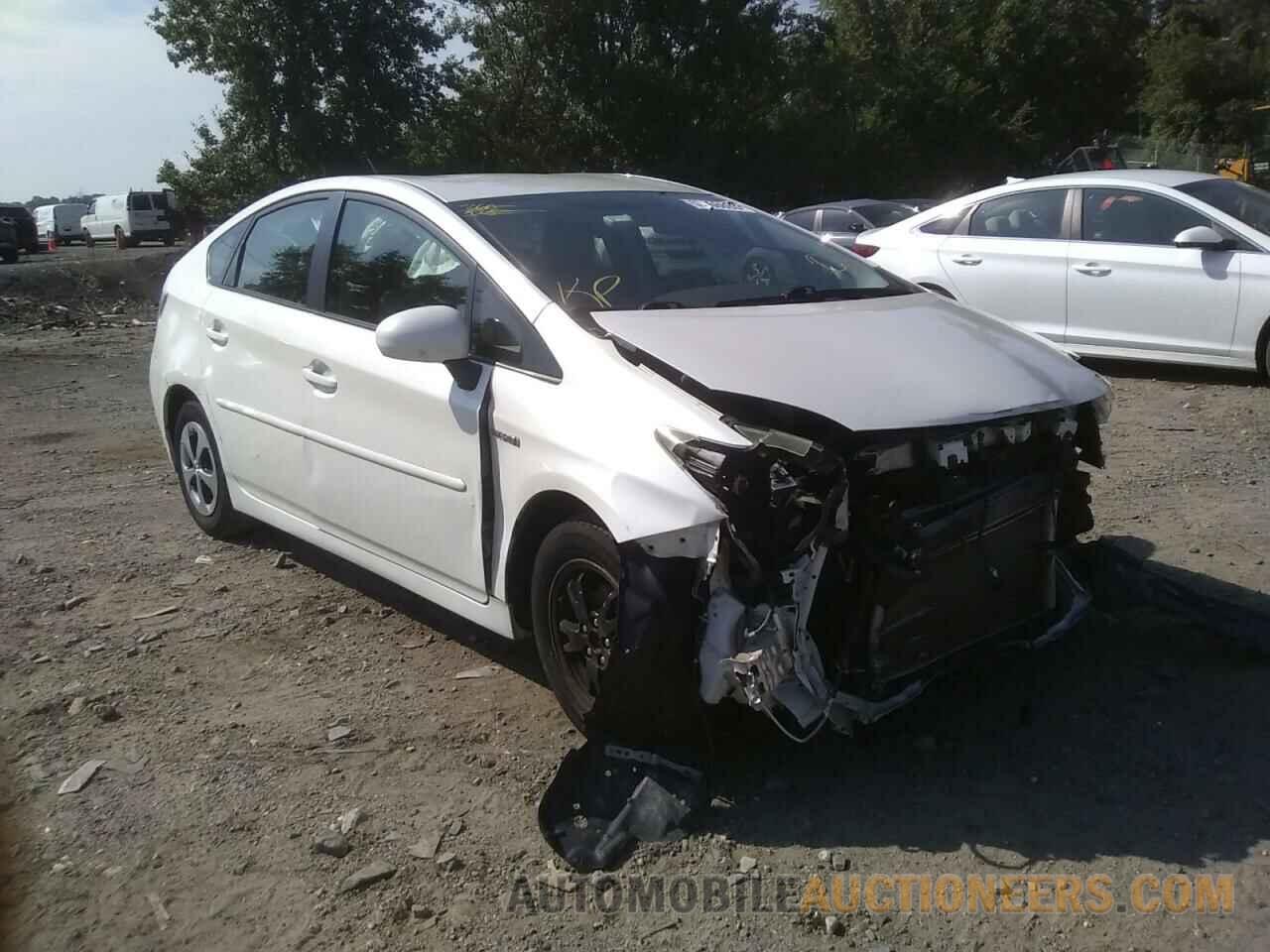 JTDKN3DU5F0399702 TOYOTA PRIUS 2015