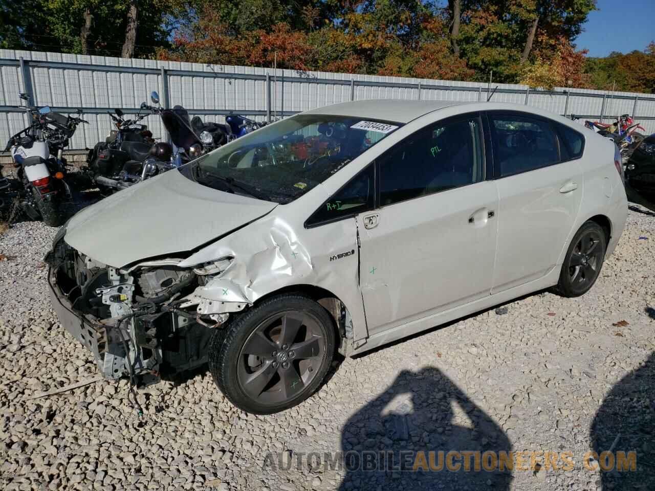 JTDKN3DU5F0403666 TOYOTA PRIUS 2015