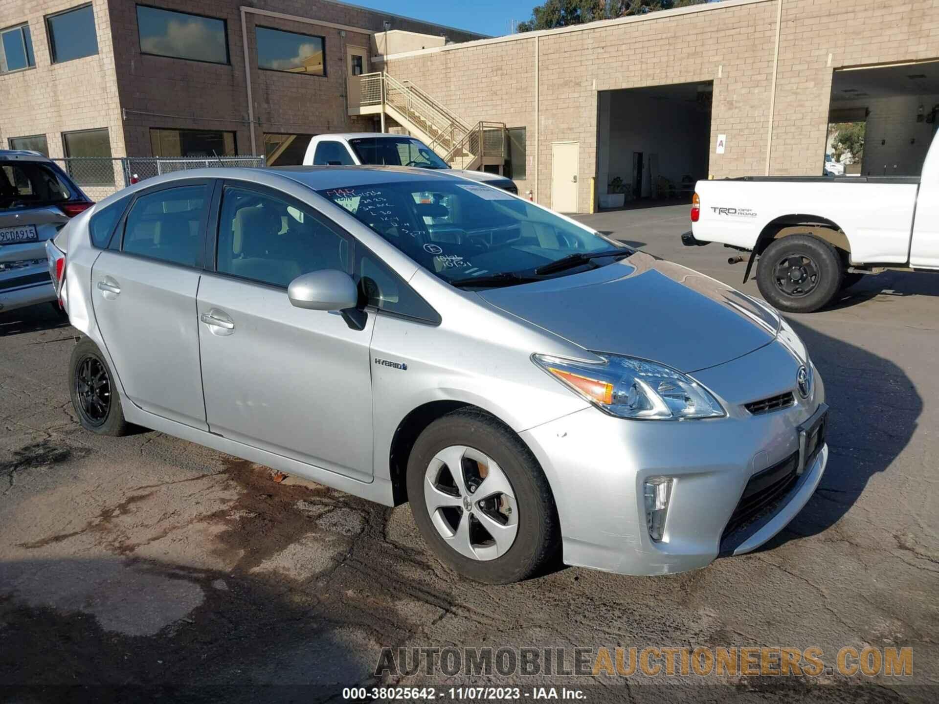 JTDKN3DU5F0405692 TOYOTA PRIUS 2015